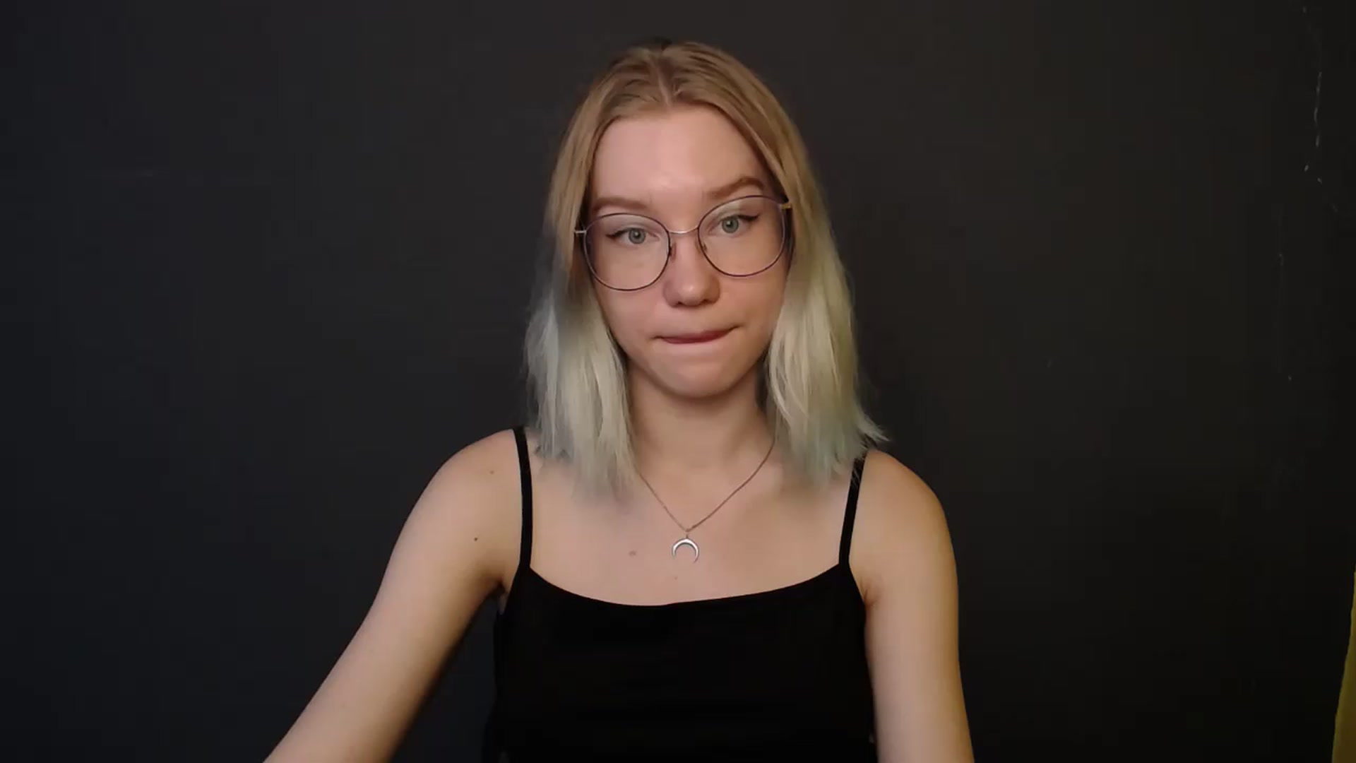 Gallery image thumbnail from MerryMarx's myfreecams stream on, 07/17/2023, 09:28 image 1 of 20
