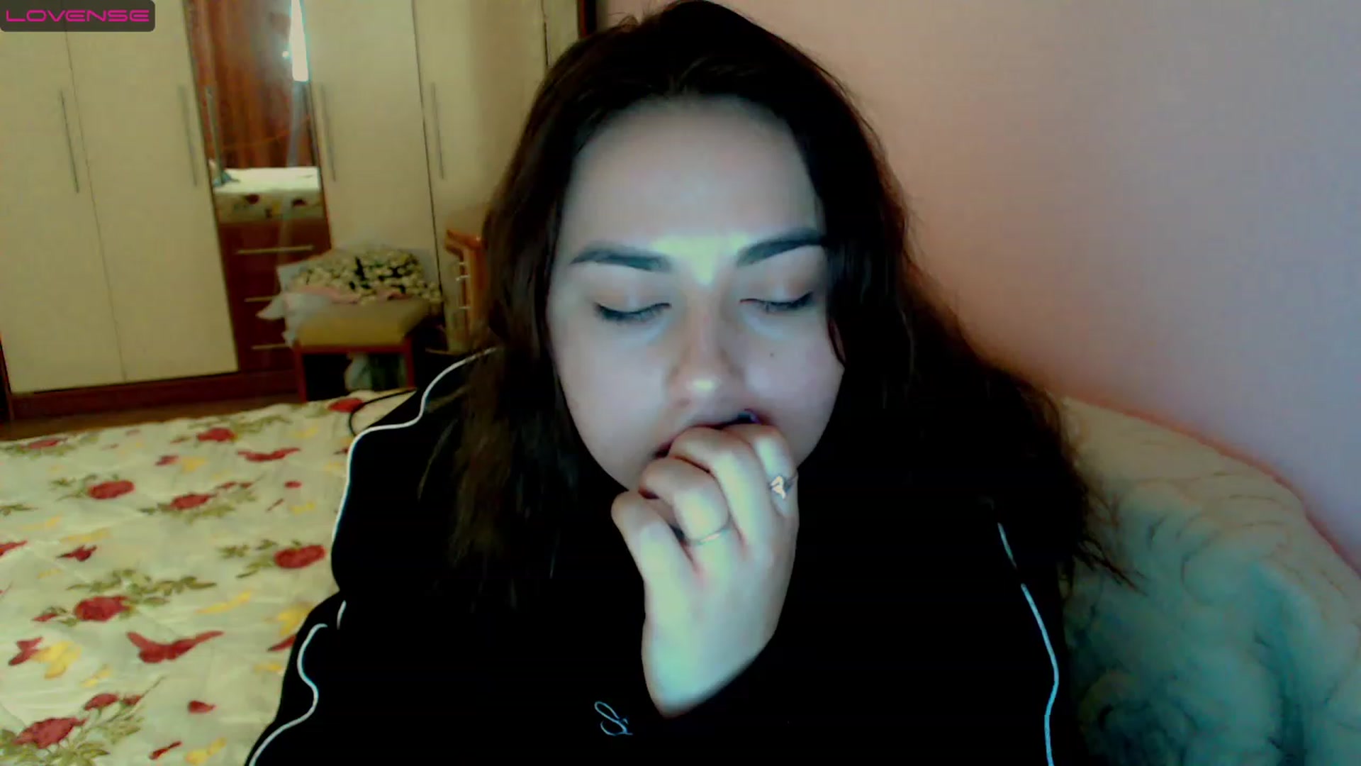 Gallery image thumbnail from MerryTin's myfreecams stream on, 03/29/2023, 18:08 image 10 of 20