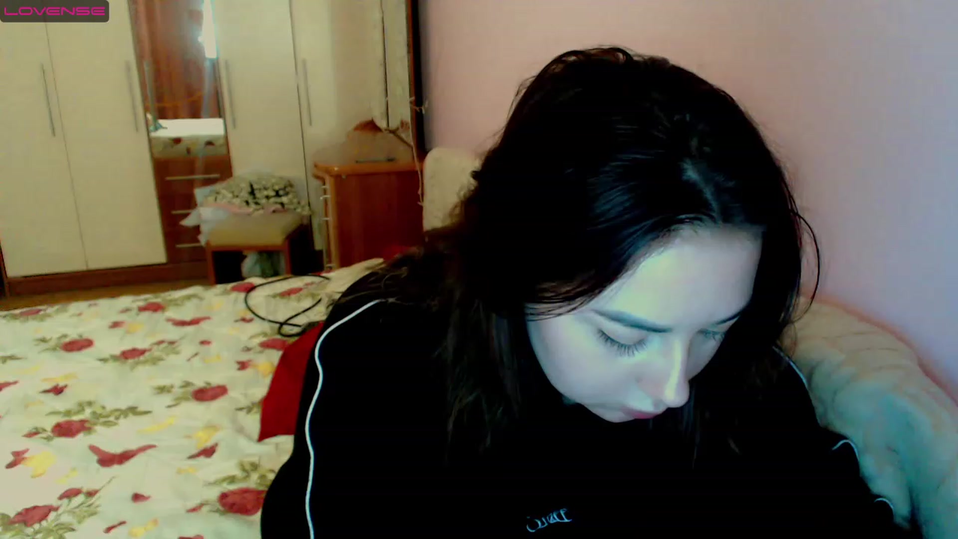 Gallery image thumbnail from MerryTin's myfreecams stream on, 03/29/2023, 18:08 image 7 of 20