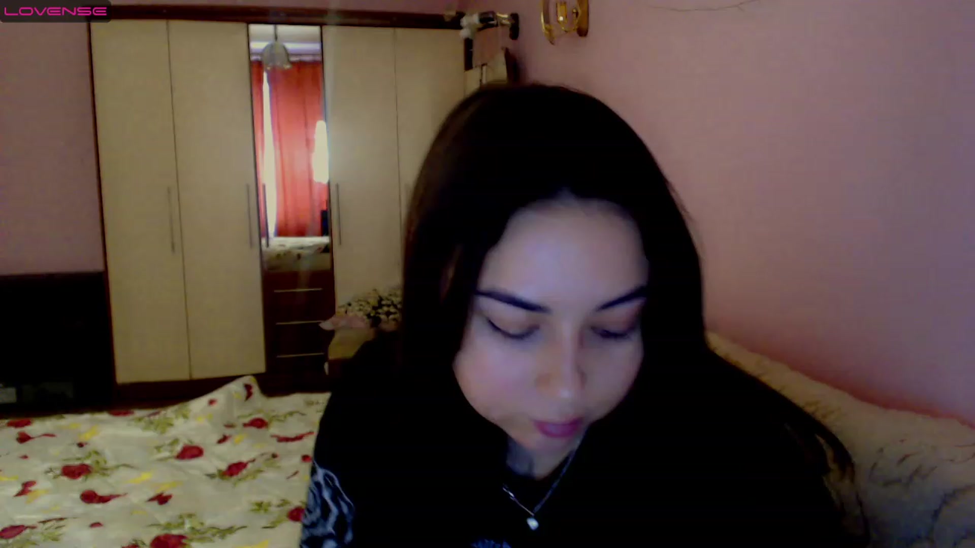 Gallery image thumbnail from MerryTin's myfreecams stream on, 03/30/2023, 15:09 image 8 of 20