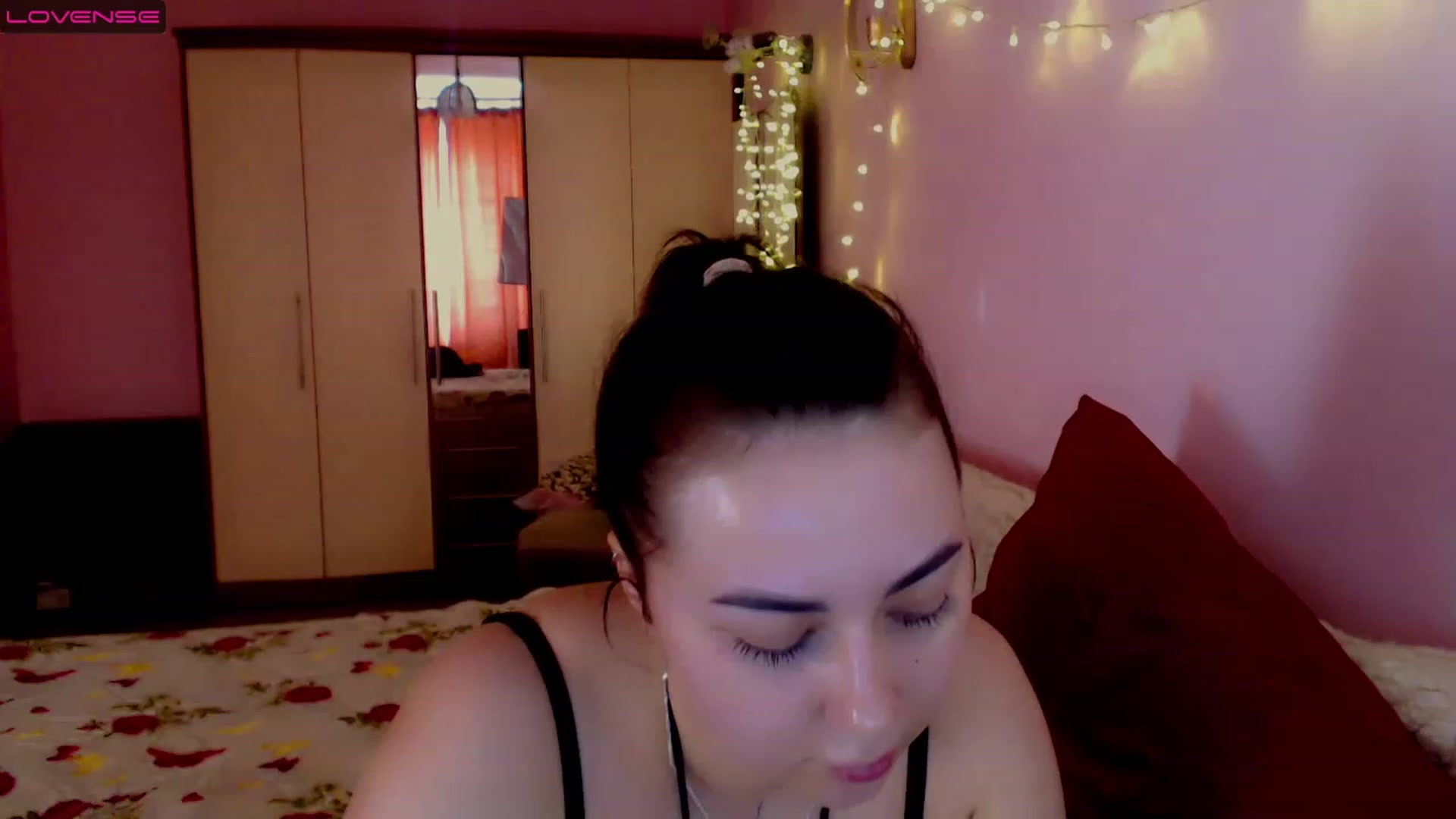 Gallery image thumbnail from MerryTin's myfreecams stream on, 03/31/2023, 14:02 image 10 of 20
