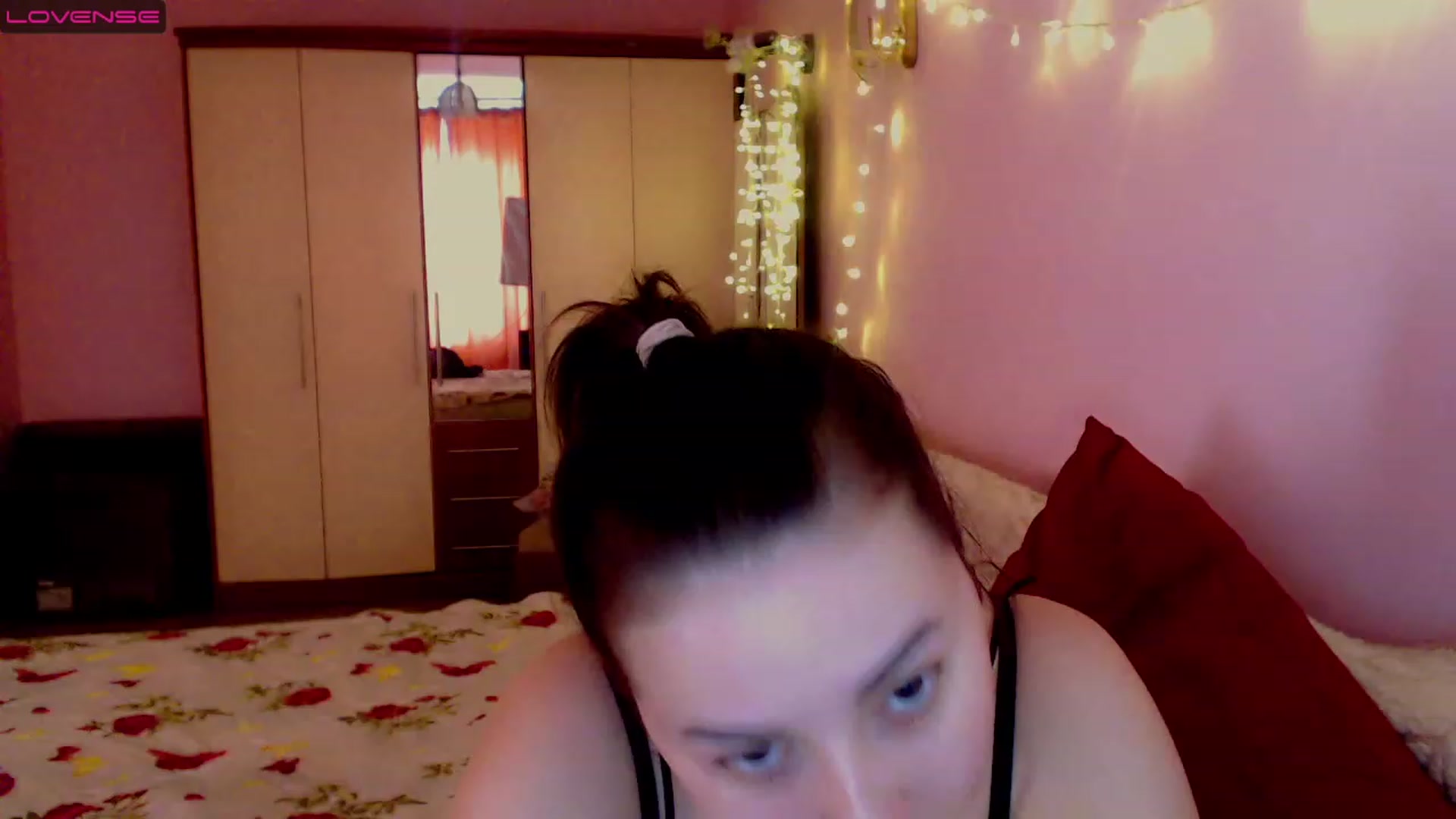 Gallery image thumbnail from MerryTin's myfreecams stream on, 03/31/2023, 14:02 image 14 of 20