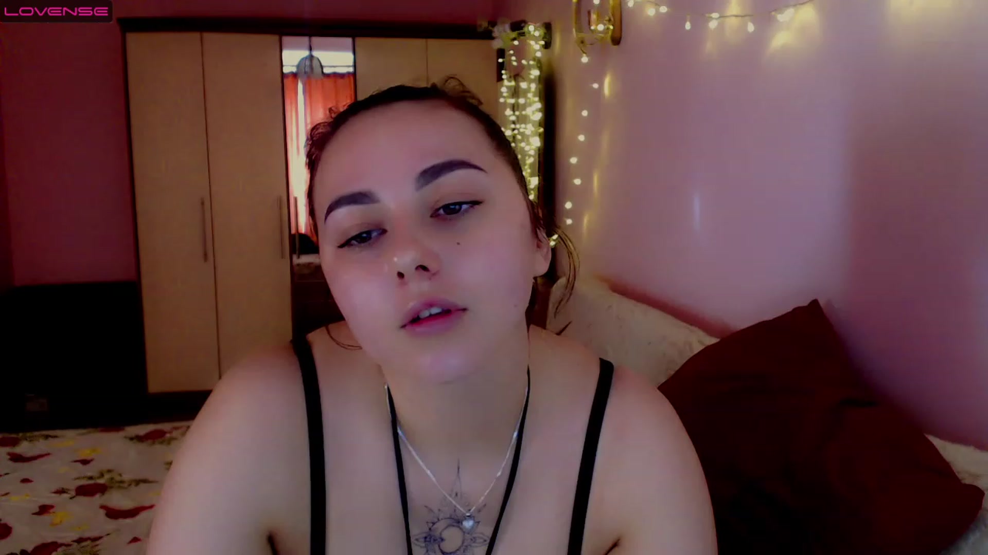 Gallery image thumbnail from MerryTin's myfreecams stream on, 03/31/2023, 14:02 image 7 of 20