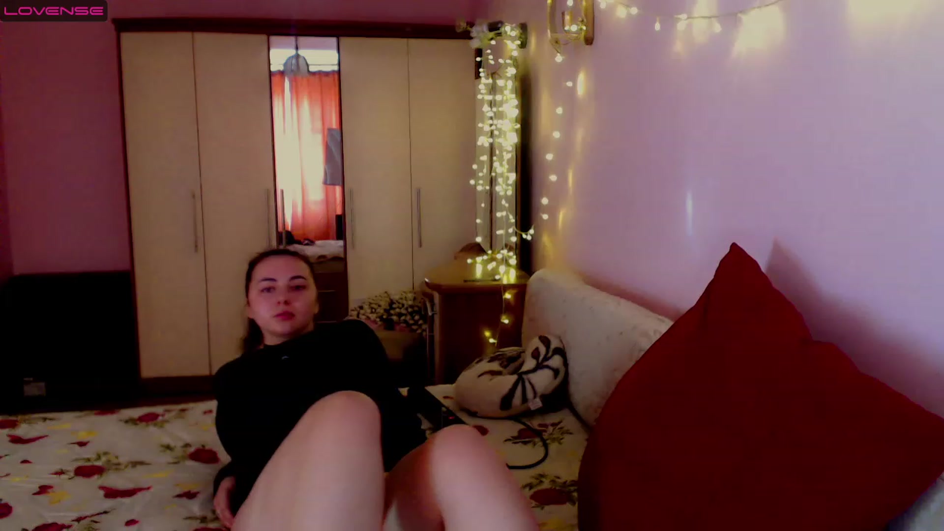 Gallery image thumbnail from MerryTin's myfreecams stream on, 03/31/2023, 14:02 image 5 of 20