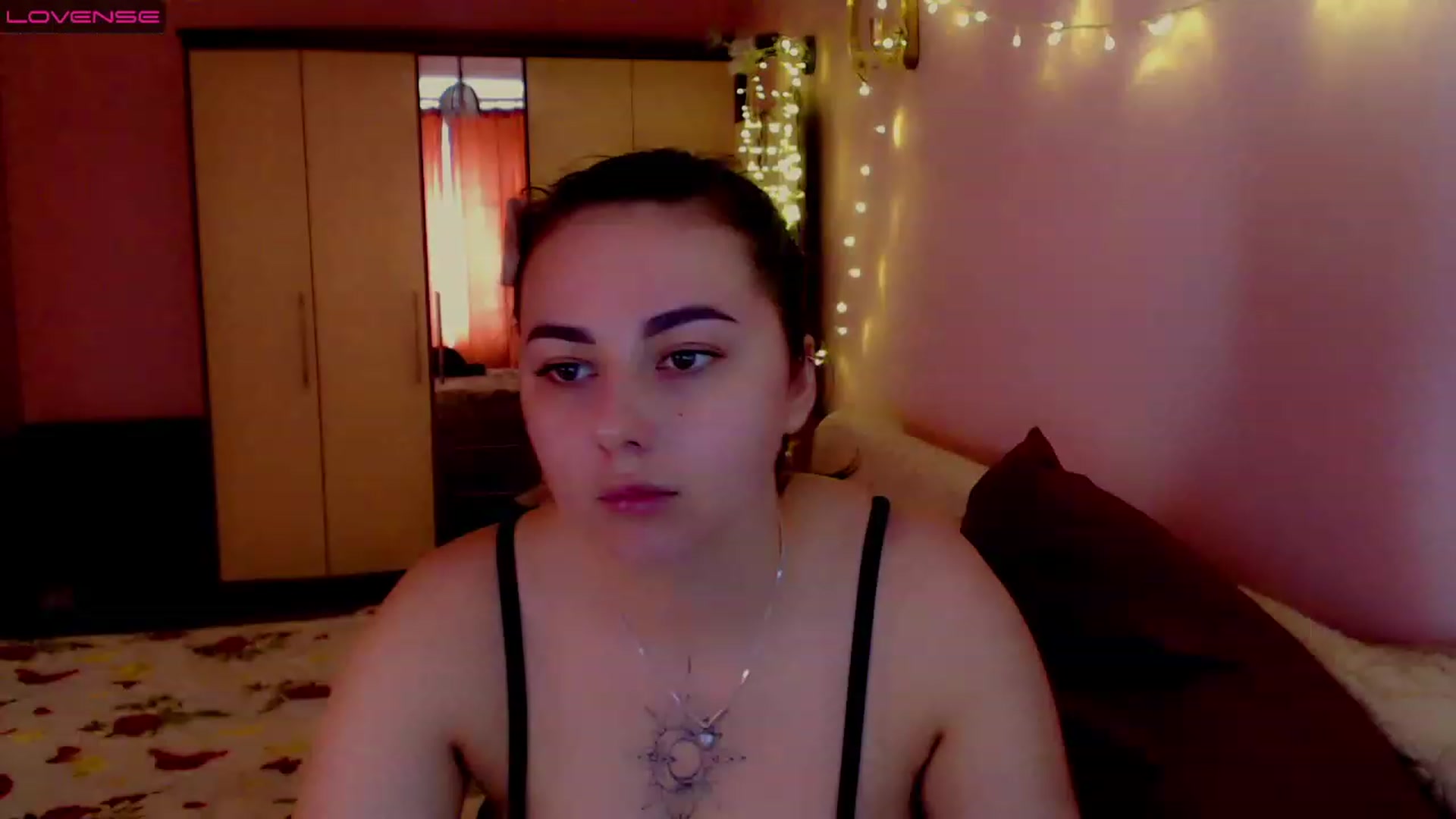 Gallery image thumbnail from MerryTin's myfreecams stream on, 03/31/2023, 14:02 image 16 of 20