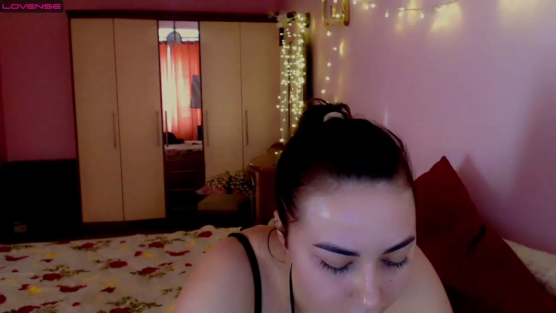 Gallery image thumbnail from MerryTin's myfreecams stream on, 03/31/2023, 14:02 image 8 of 20