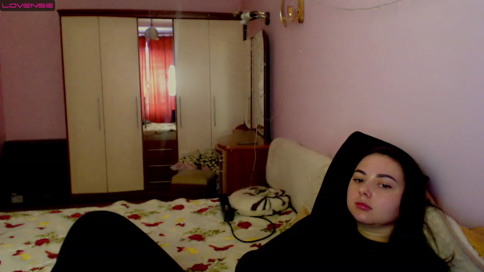 Gallery image thumbnail from MerryTin's myfreecams stream on, 03/31/2023, 16:14 image 1 of 20
