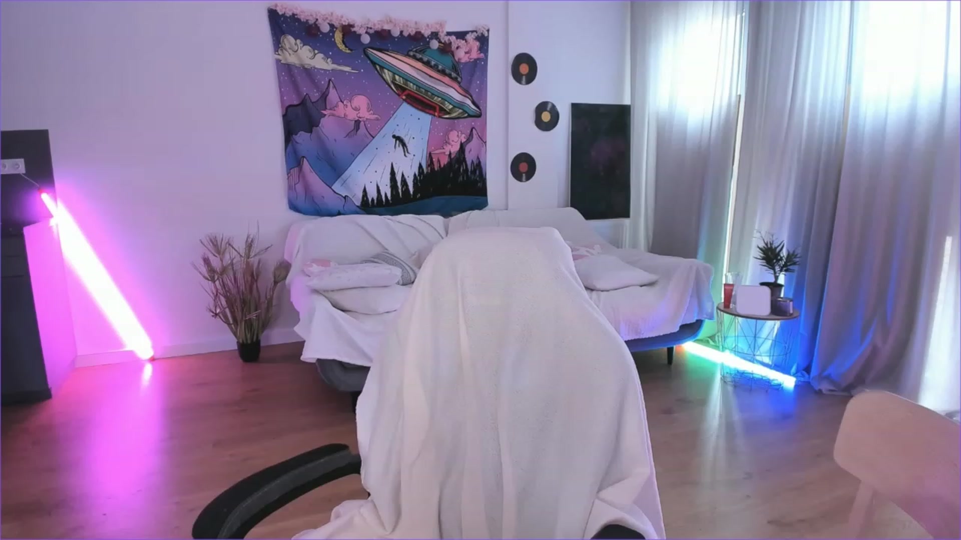 Gallery image thumbnail from Mery_Yotty's myfreecams stream on, 06/17/2023, 11:08 image 13 of 20