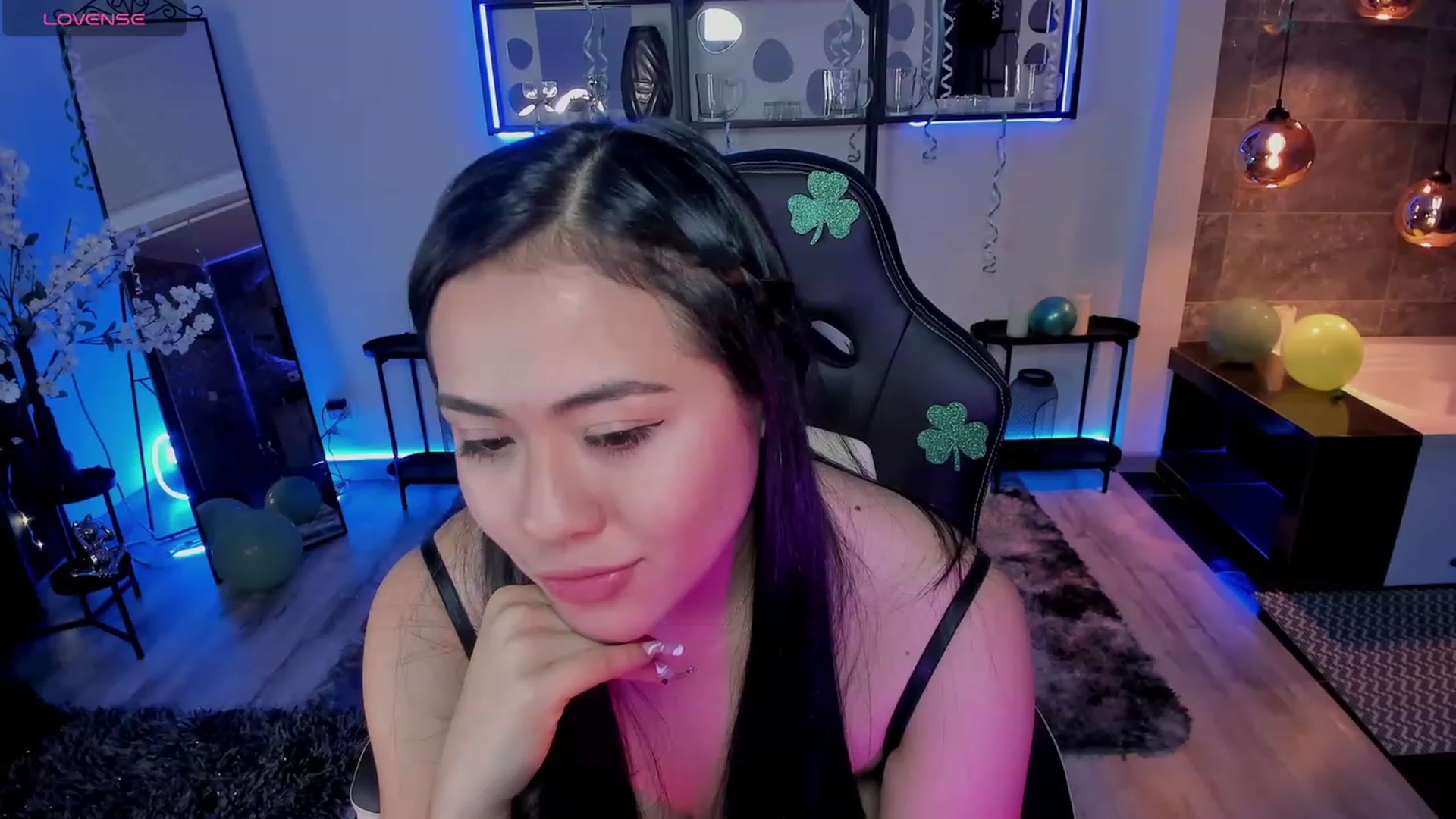 Gallery image thumbnail from Mery_hanks's myfreecams stream on, 03/18/2024, 06:48 image 11 of 20