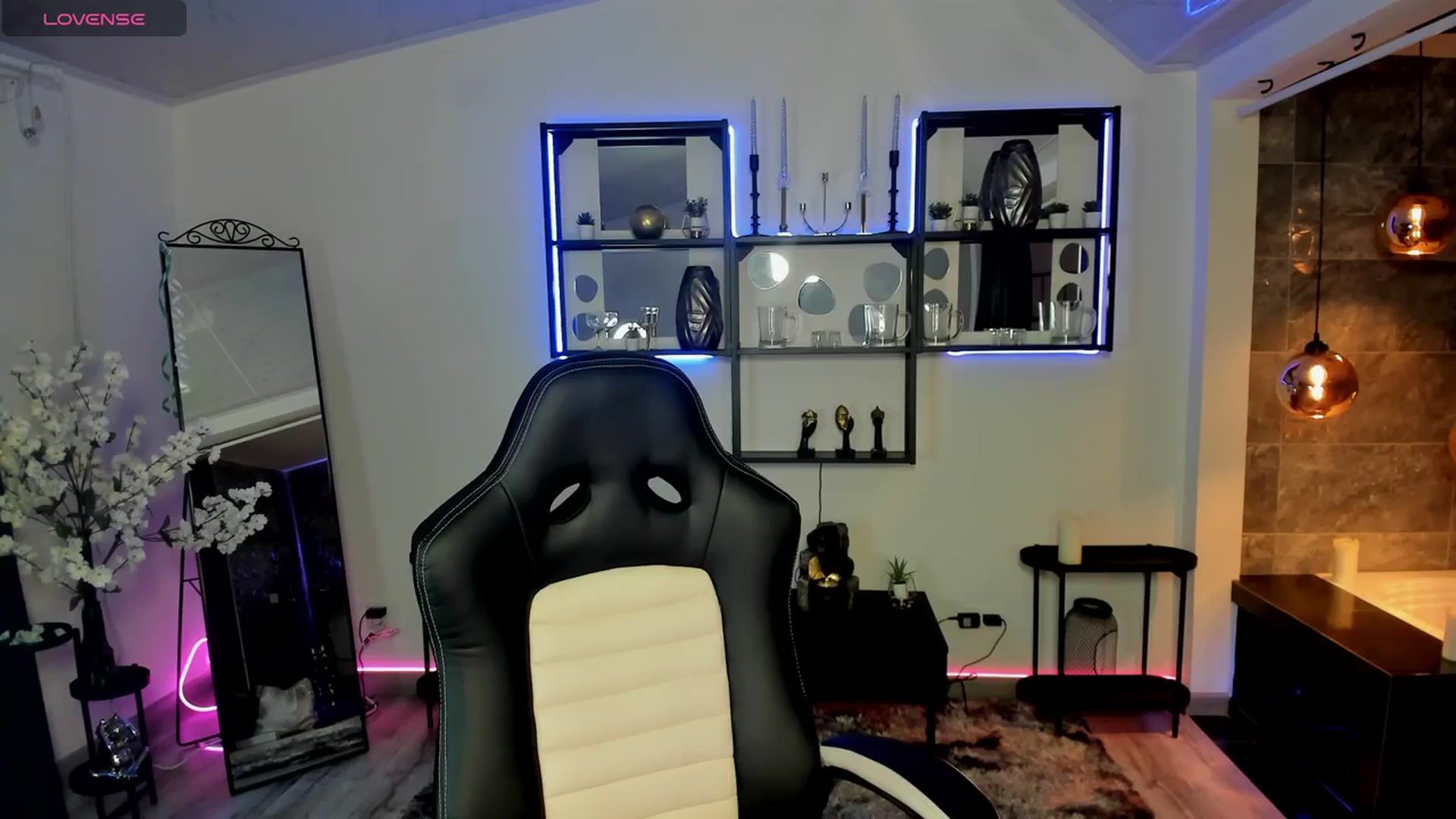 Gallery image thumbnail from Mery_hanks's myfreecams stream on, 03/21/2024, 07:59 image 14 of 20