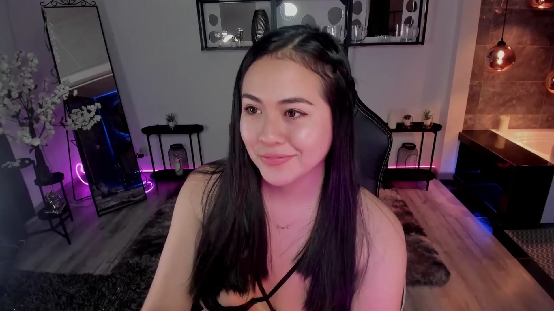 Gallery image thumbnail from Mery_hanks's myfreecams stream on, 03/26/2024, 09:12 image 10 of 20