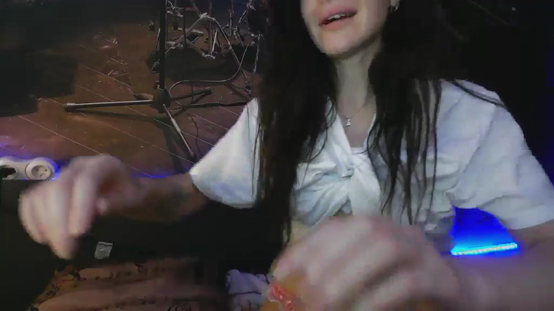 Gallery image thumbnail from MesiIIA's myfreecams stream on, 05/03/2024, 13:33 image 13 of 20
