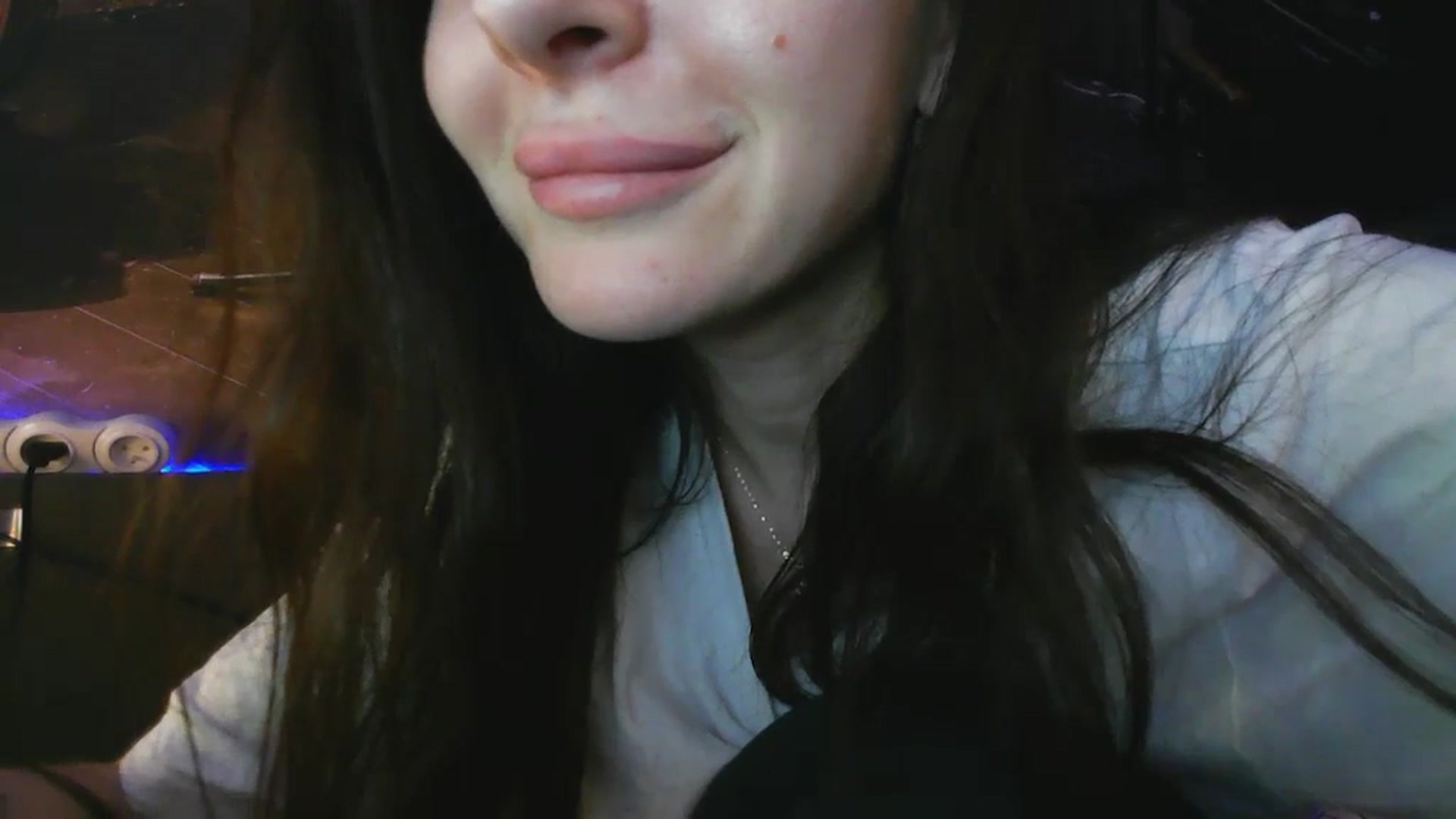 Gallery image thumbnail from MesiIIA's myfreecams stream on, 05/03/2024, 13:33 image 16 of 20
