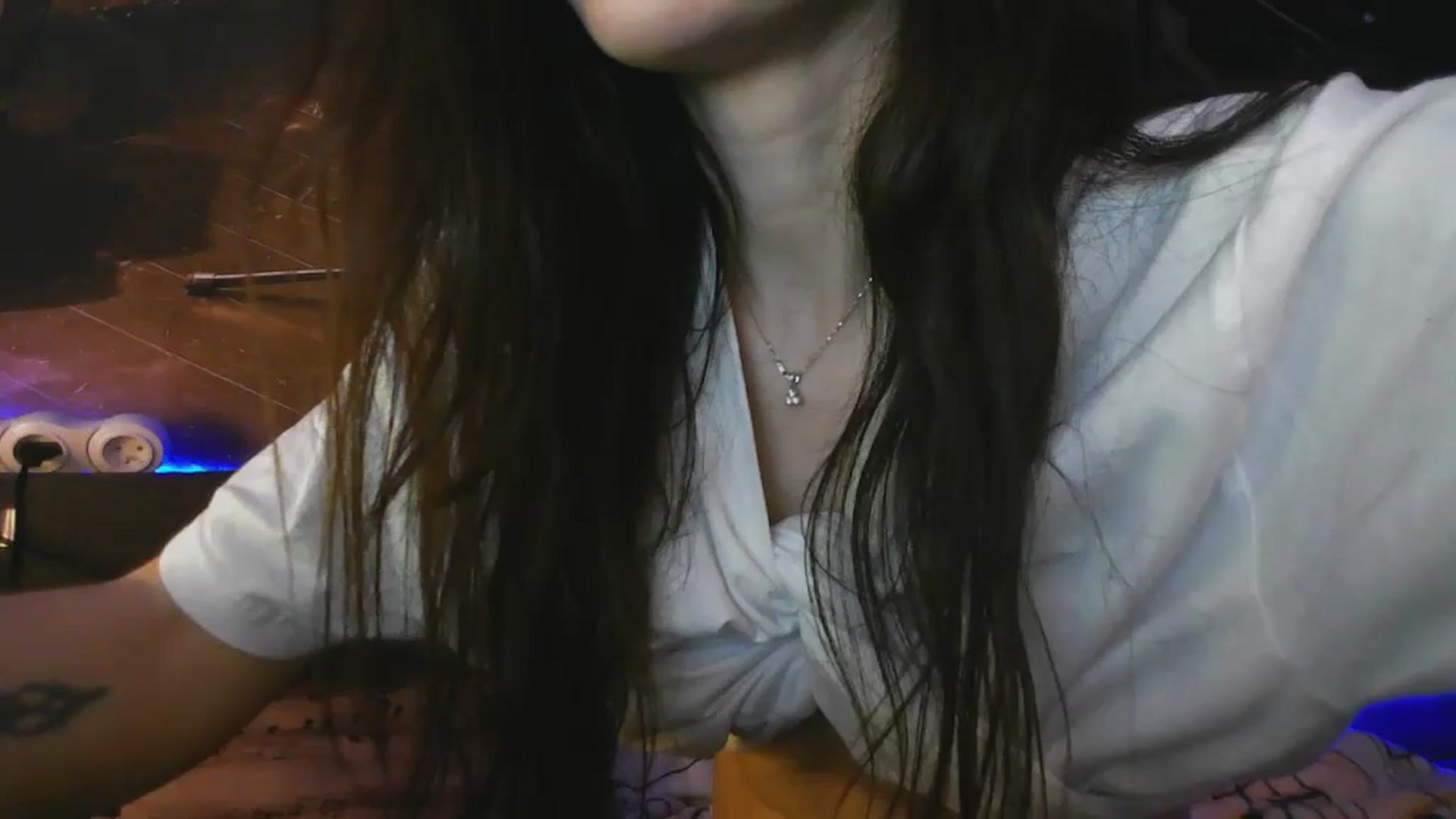 Gallery image thumbnail from MesiIIA's myfreecams stream on, 05/03/2024, 13:33 image 18 of 20