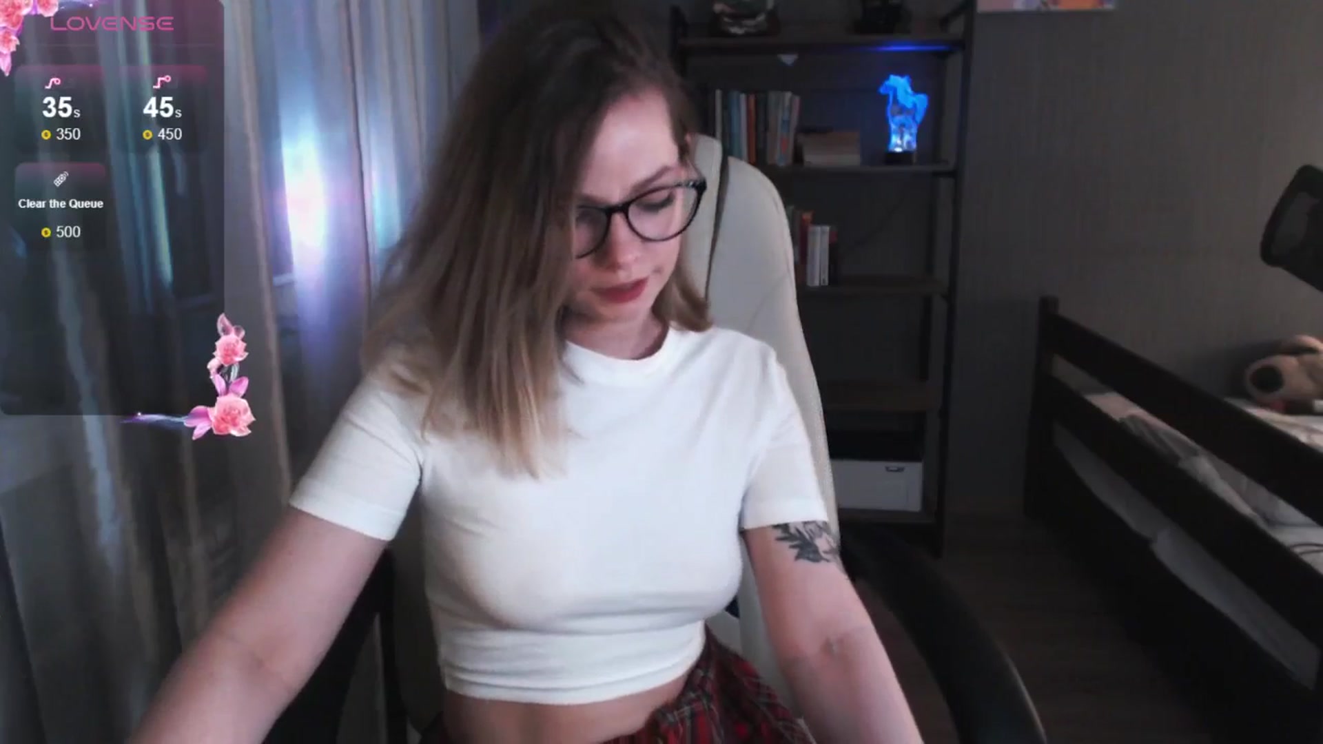 Gallery image thumbnail from MewTwo's myfreecams stream on, 05/23/2024, 02:18 image 19 of 20