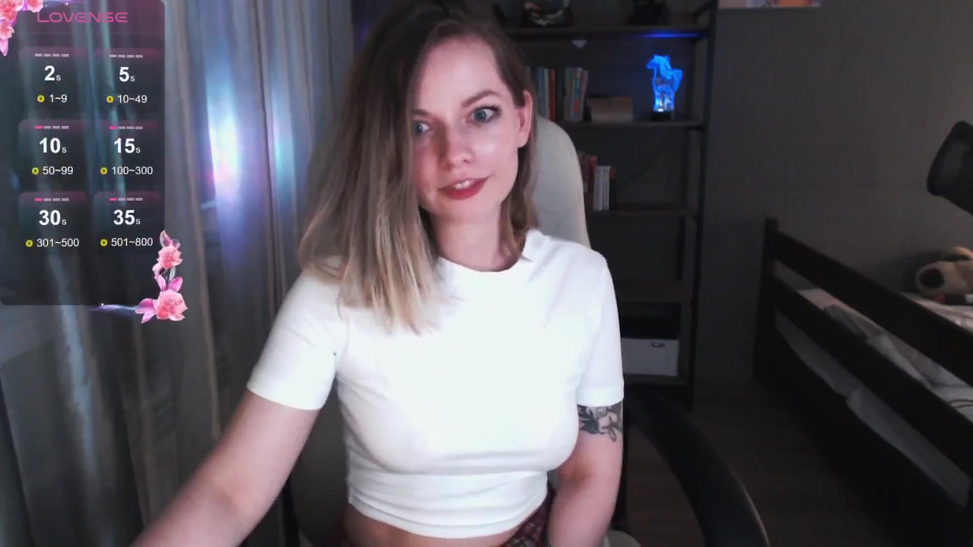 Gallery image thumbnail from MewTwo's myfreecams stream on, 05/23/2024, 02:18 image 18 of 20