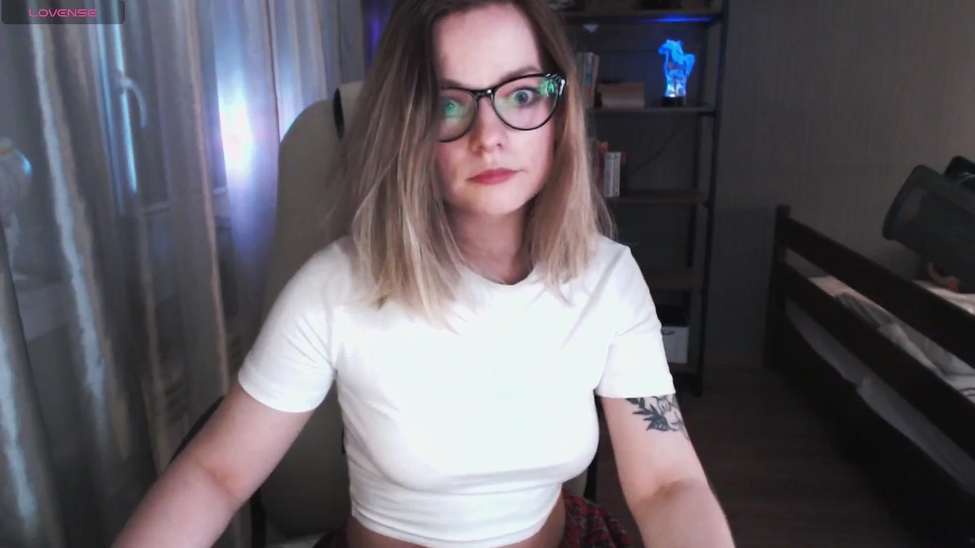 Gallery image thumbnail from MewTwo's myfreecams stream on, 05/23/2024, 02:18 image 7 of 20
