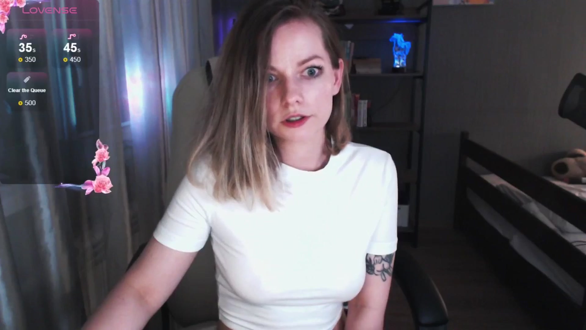 Gallery image thumbnail from MewTwo's myfreecams stream on, 05/23/2024, 02:18 image 14 of 20