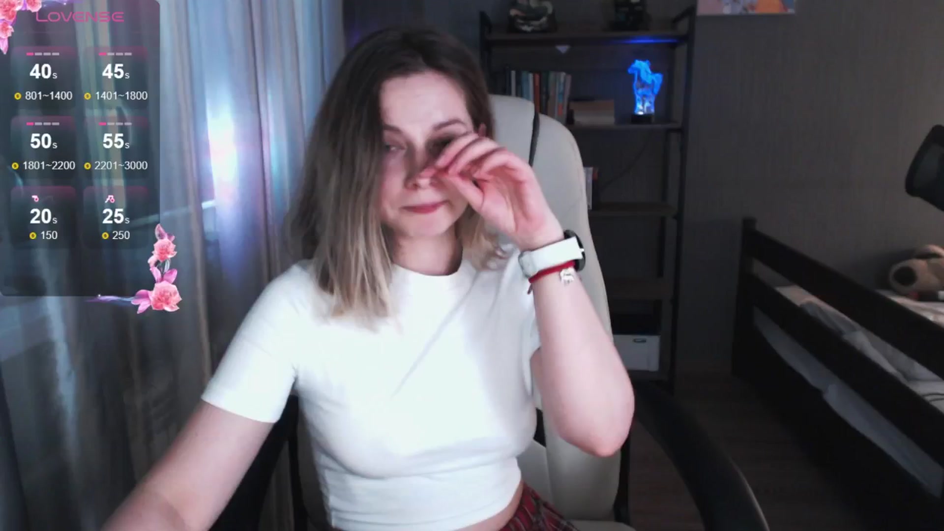 Gallery image thumbnail from MewTwo's myfreecams stream on, 05/23/2024, 03:40 image 18 of 20