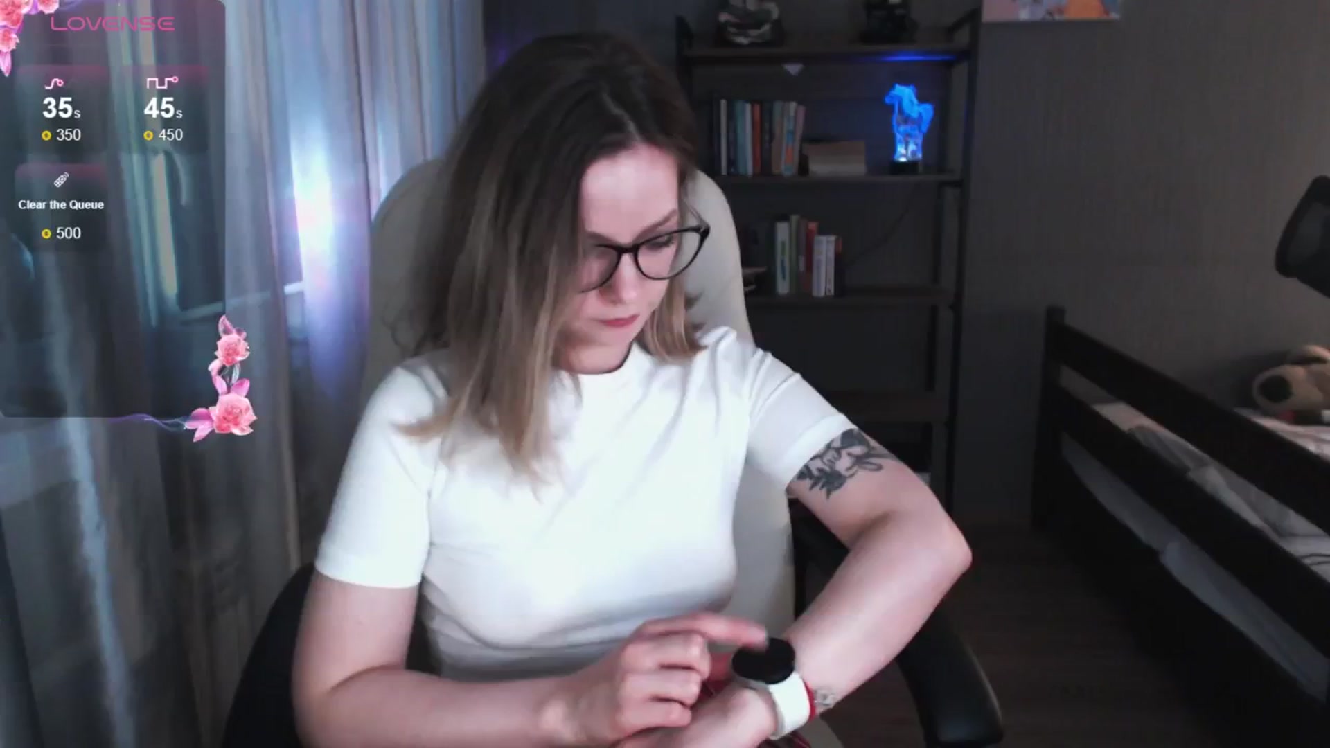 Gallery image thumbnail from MewTwo's myfreecams stream on, 05/23/2024, 03:40 image 9 of 20