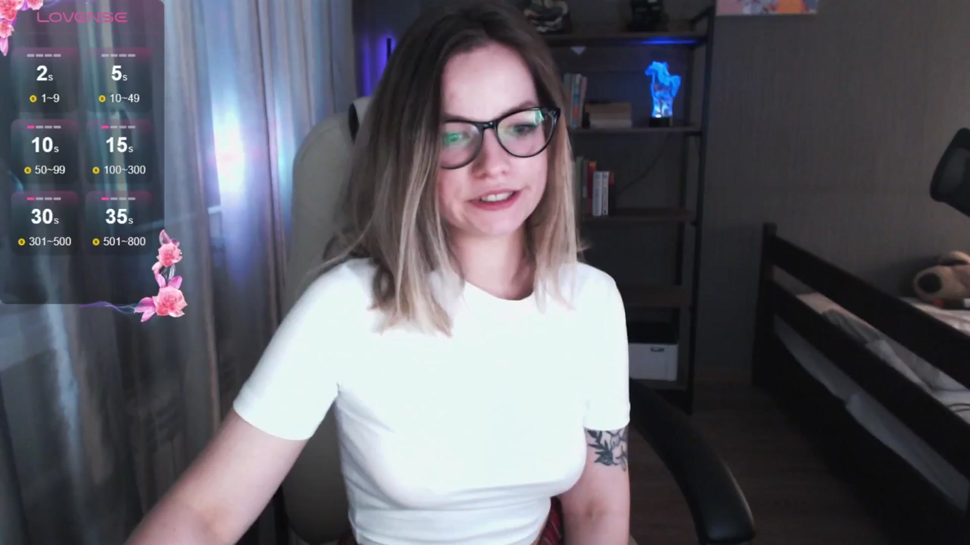 Gallery image thumbnail from MewTwo's myfreecams stream on, 05/23/2024, 03:40 image 3 of 20