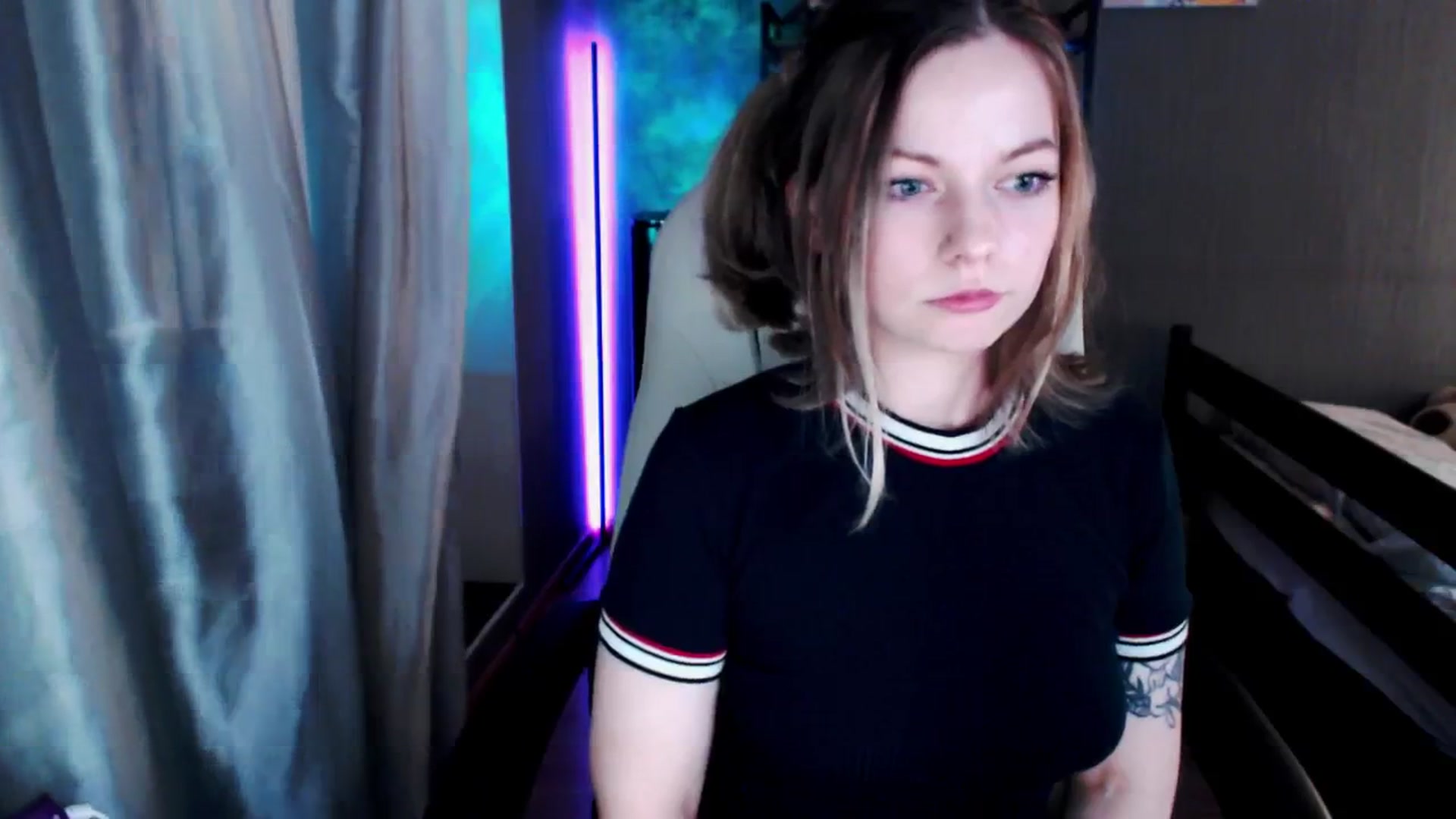 Gallery image thumbnail from MewTwo's myfreecams stream on, 05/29/2024, 22:49 image 6 of 20