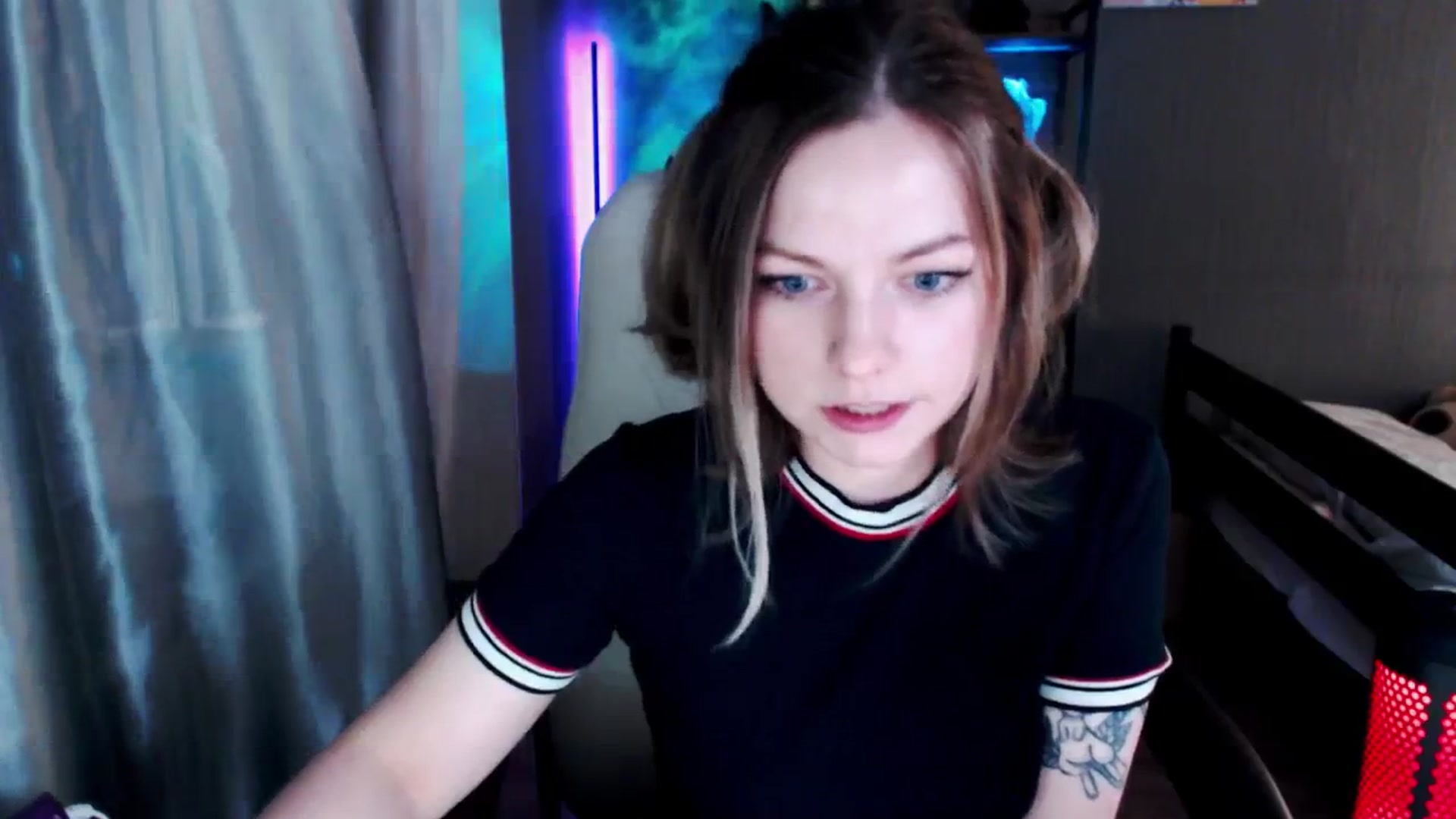 Gallery image thumbnail from MewTwo's myfreecams stream on, 05/29/2024, 22:49 image 8 of 20