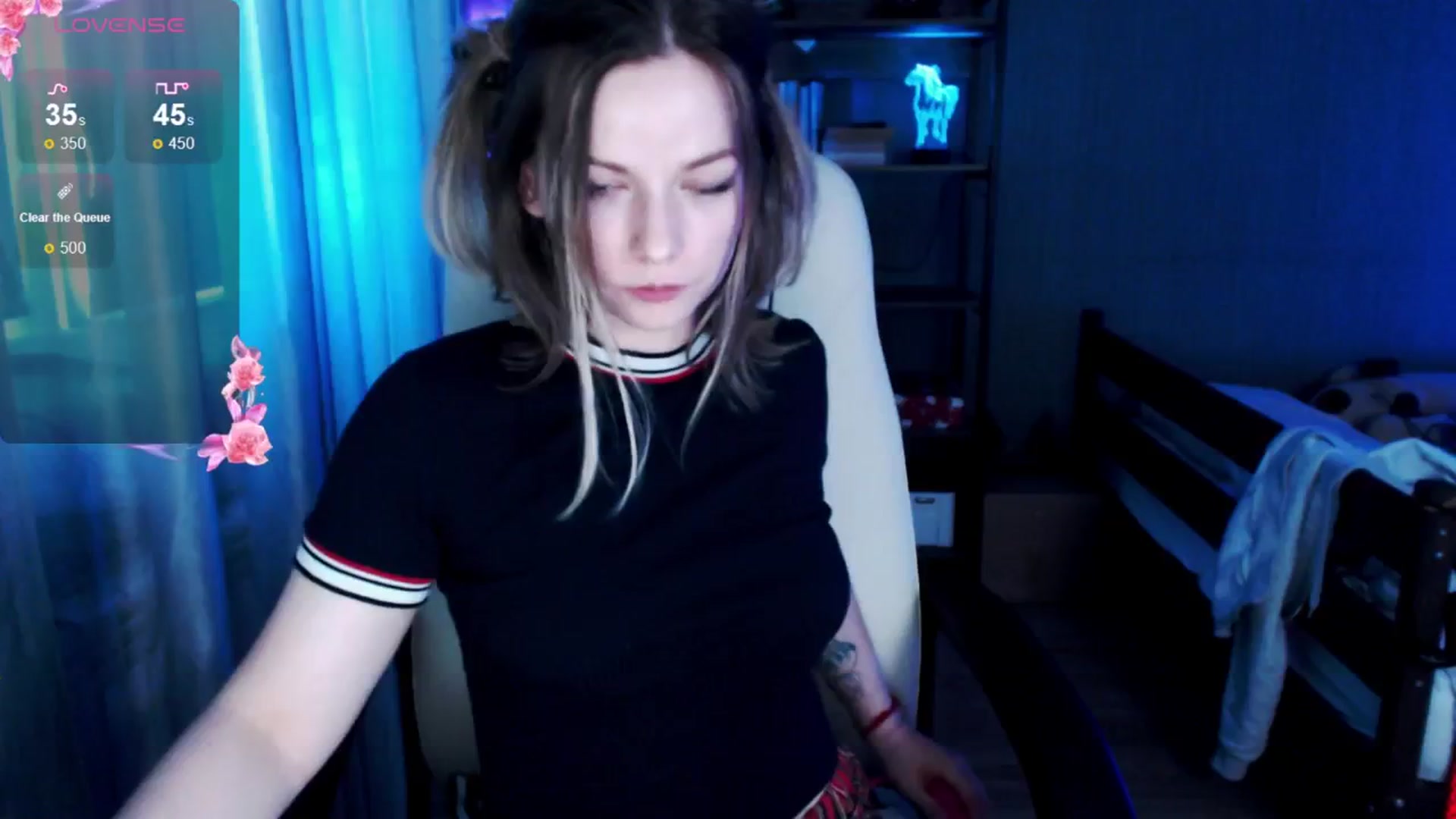 Gallery image thumbnail from MewTwo's myfreecams stream on, 05/30/2024, 04:31 image 17 of 20