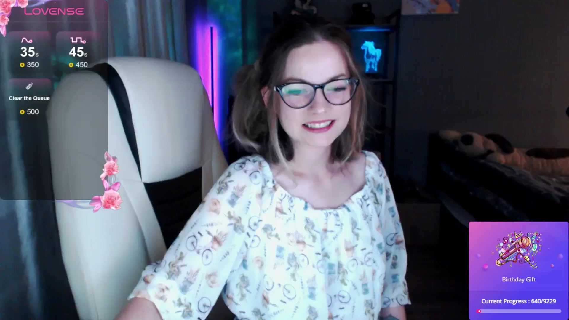 Gallery image thumbnail from MewTwo's myfreecams stream on, 06/20/2024, 23:50 image 6 of 20