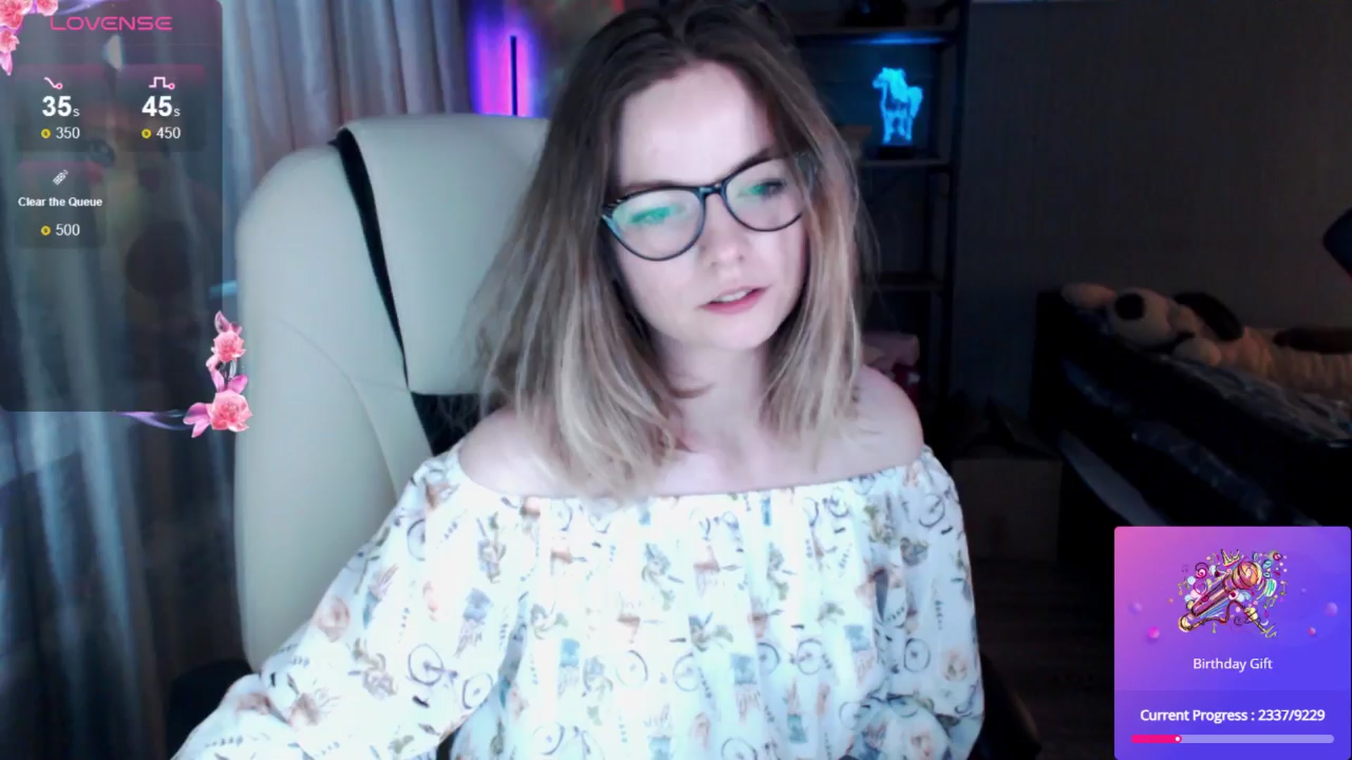 Gallery image thumbnail from MewTwo's myfreecams stream on, 06/21/2024, 02:13 image 18 of 20