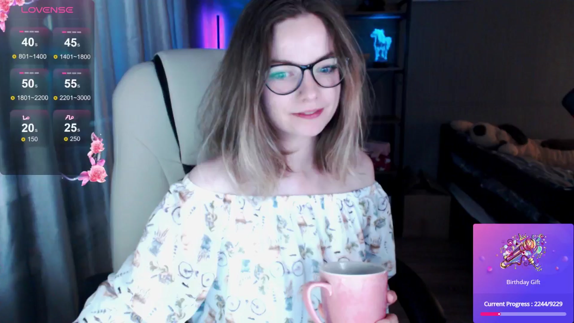 Gallery image thumbnail from MewTwo's myfreecams stream on, 06/21/2024, 02:13 image 15 of 20