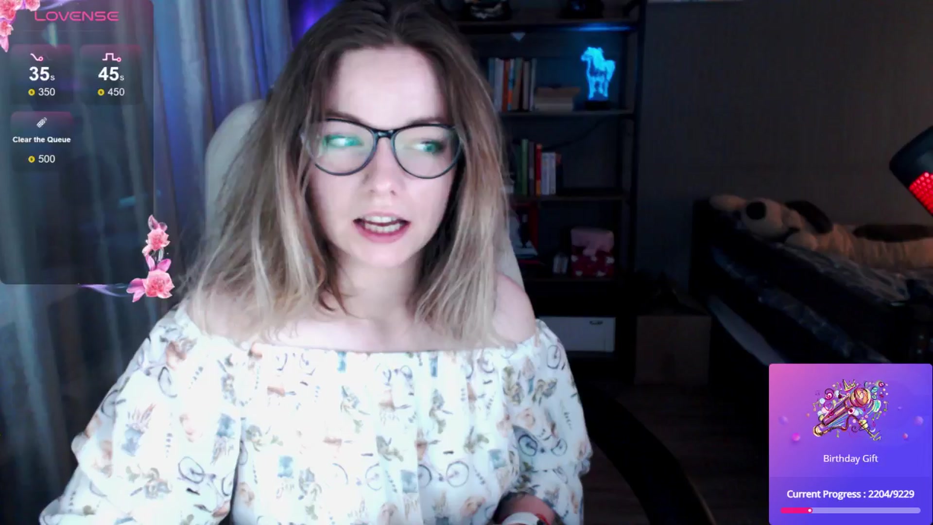 Gallery image thumbnail from MewTwo's myfreecams stream on, 06/21/2024, 02:13 image 10 of 20