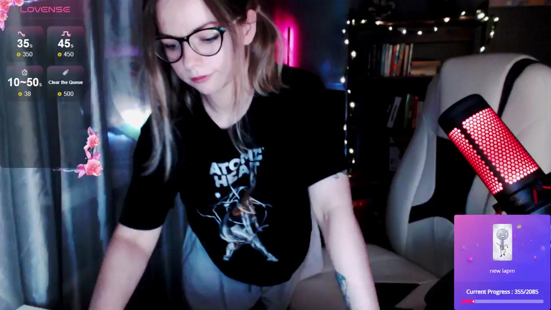 Gallery image thumbnail from MewTwo's myfreecams stream on, 07/06/2024, 01:16 image 7 of 20