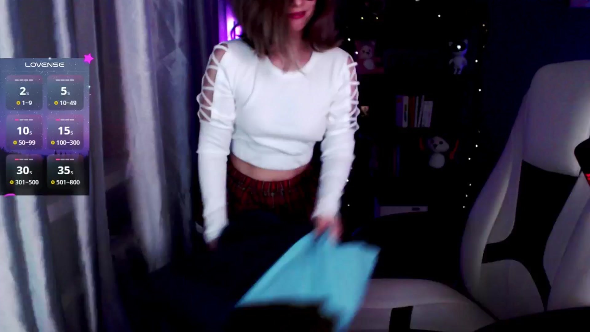 Gallery image thumbnail from MewTwo's myfreecams stream on, 10/22/2024, 24:00 image 15 of 20