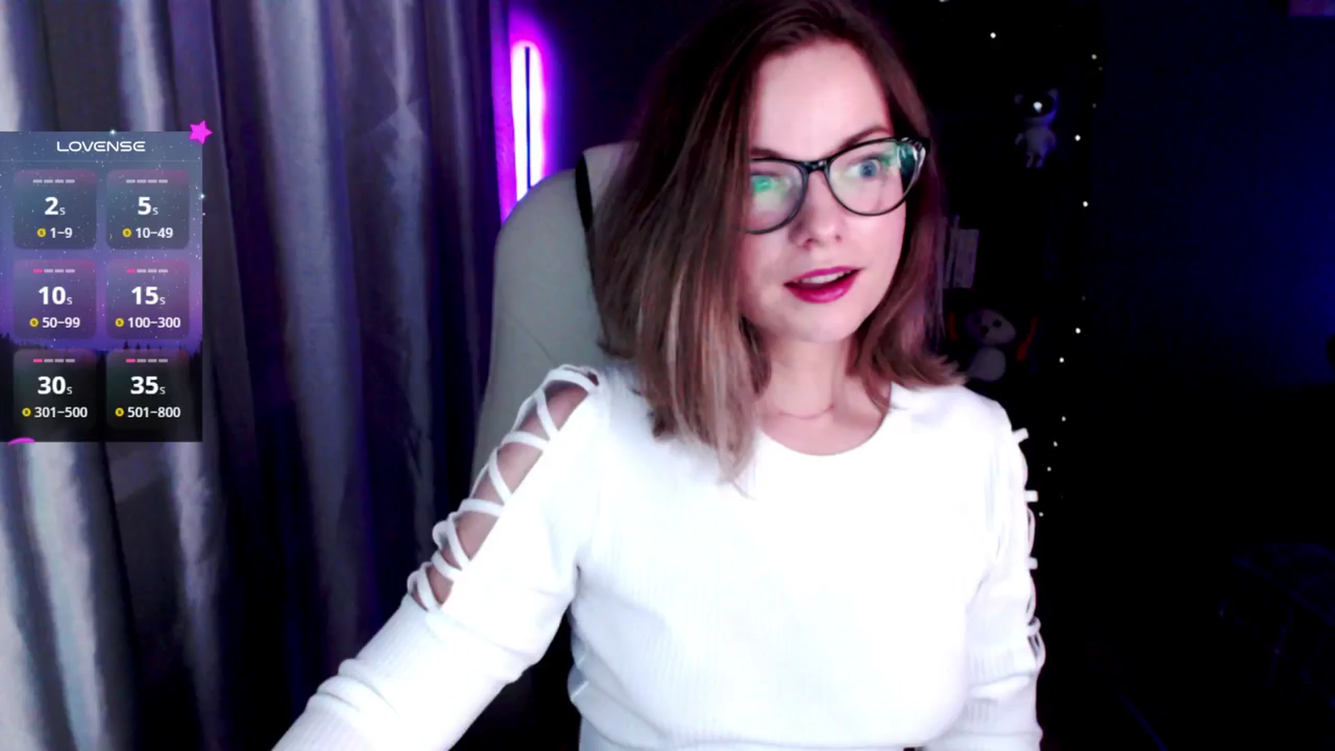 Gallery image thumbnail from MewTwo's myfreecams stream on, 10/22/2024, 24:00 image 11 of 20