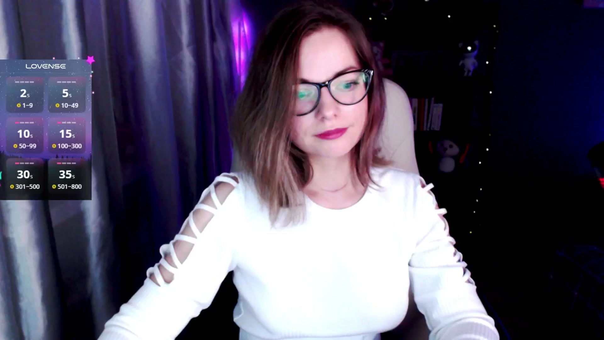 Gallery image thumbnail from MewTwo's myfreecams stream on, 10/22/2024, 24:29 image 18 of 20