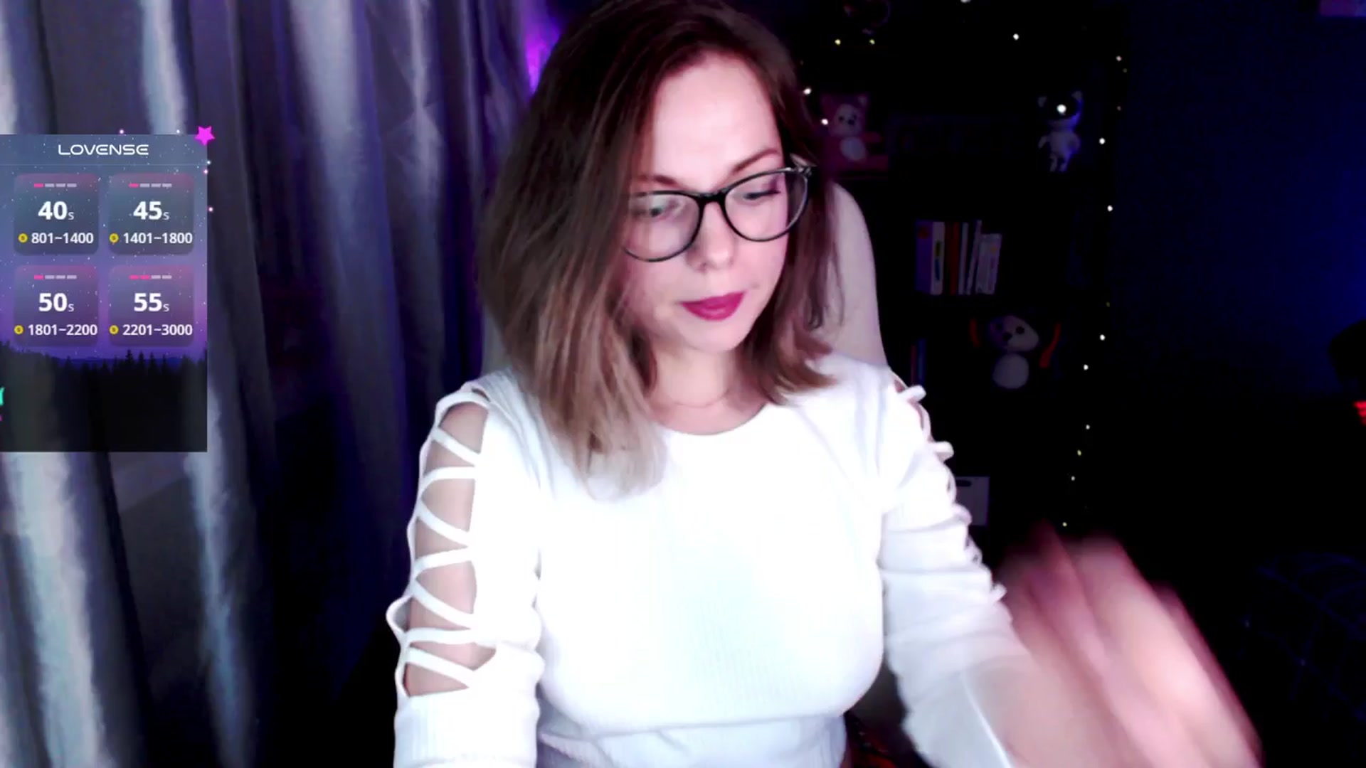 Gallery image thumbnail from MewTwo's myfreecams stream on, 10/22/2024, 24:29 image 14 of 20
