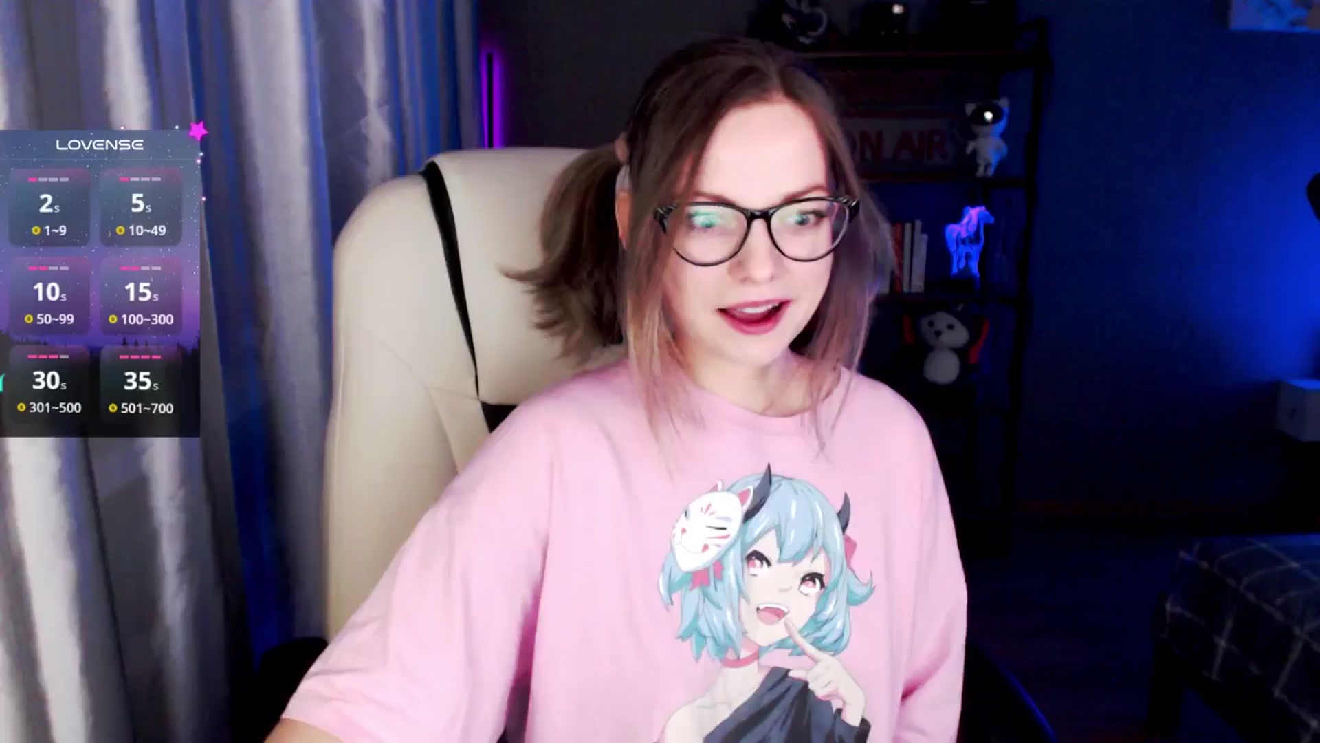 Gallery image thumbnail from MewTwo's myfreecams stream on, 10/22/2024, 23:45 image 13 of 20