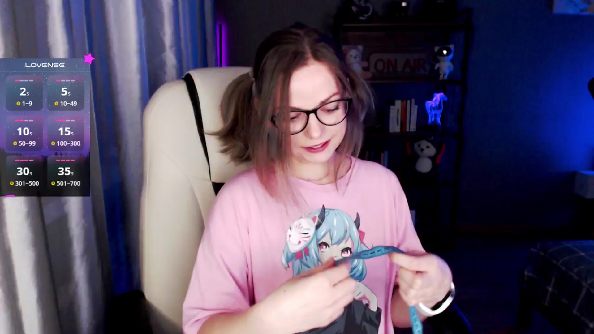 Gallery image thumbnail from MewTwo's myfreecams stream on, 10/22/2024, 23:45 image 4 of 20