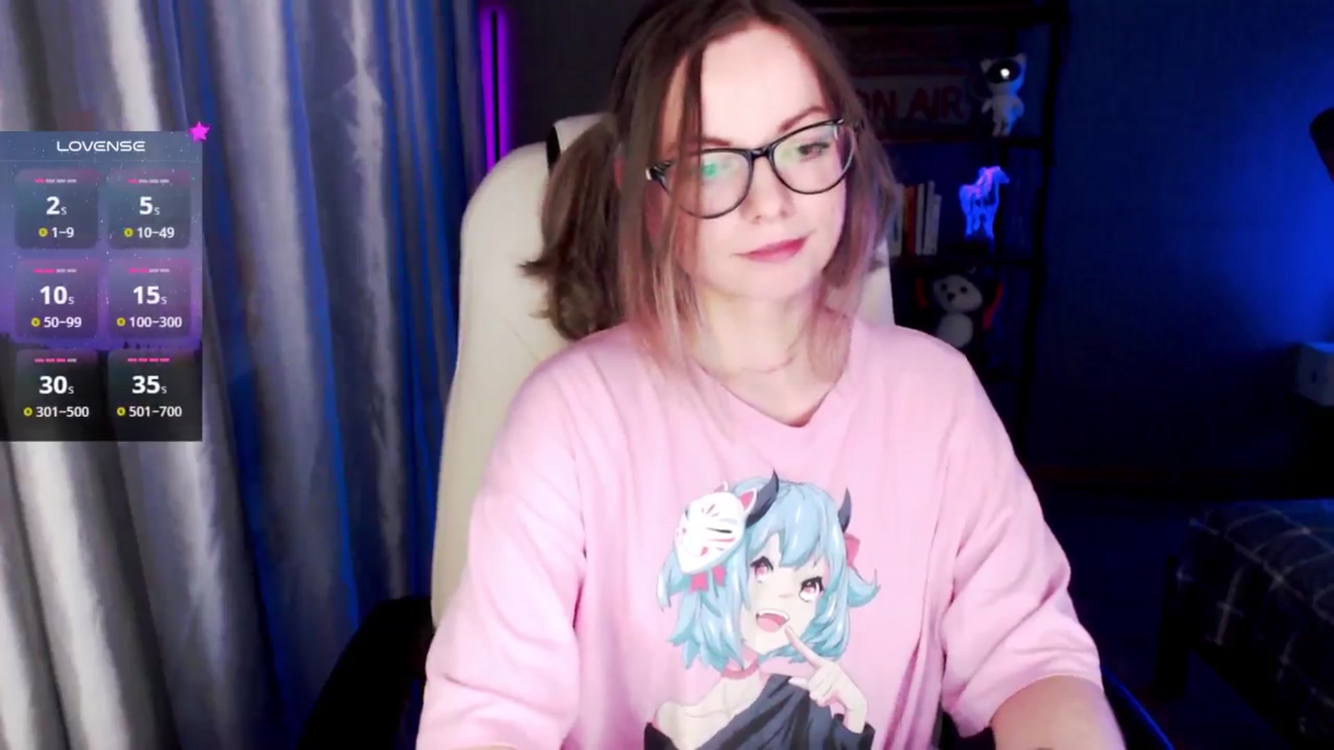 Gallery image thumbnail from MewTwo's myfreecams stream on, 10/23/2024, 02:18 image 12 of 20
