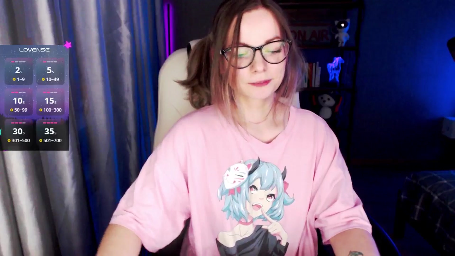 Gallery image thumbnail from MewTwo's myfreecams stream on, 10/23/2024, 02:18 image 11 of 20