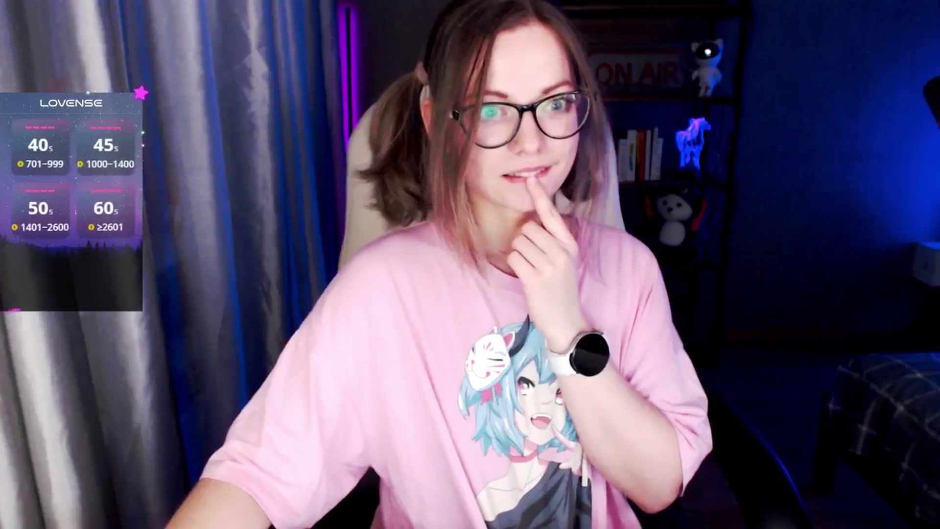 Gallery image thumbnail from MewTwo's myfreecams stream on, 10/23/2024, 02:18 image 17 of 20