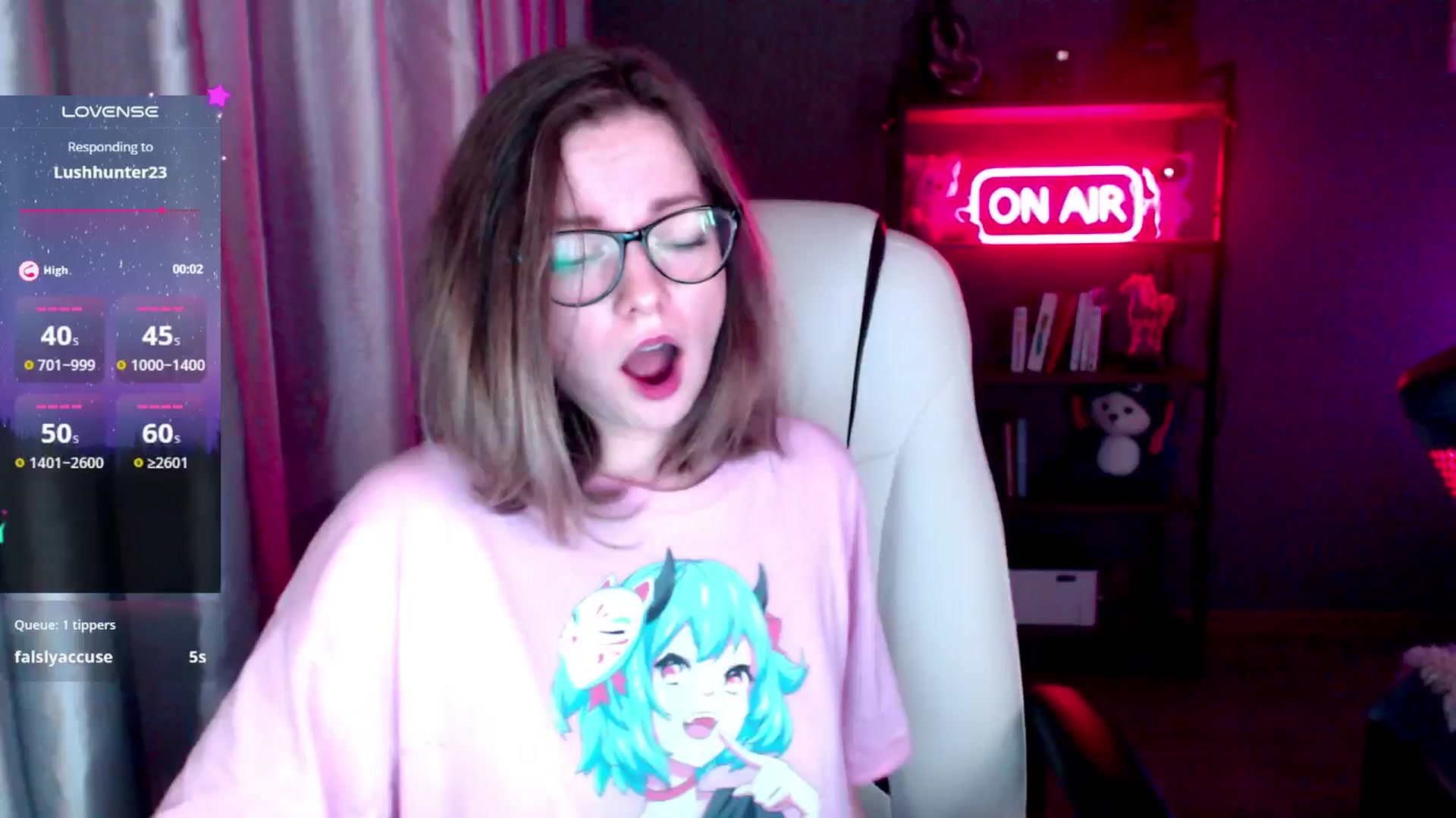 Gallery image thumbnail from MewTwo's myfreecams stream on, 10/31/2024, 03:17 image 12 of 20