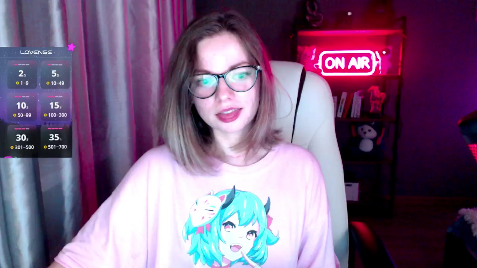 Gallery image thumbnail from MewTwo's myfreecams stream on, 10/31/2024, 03:17 image 17 of 20