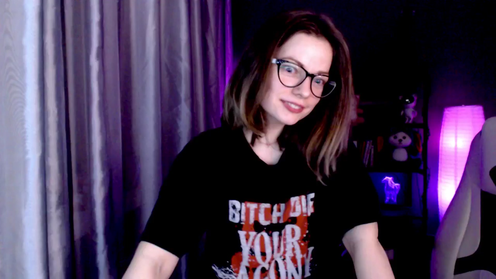 Gallery image thumbnail from MewTwo's myfreecams stream on, 11/19/2024, 21:44 image 17 of 20