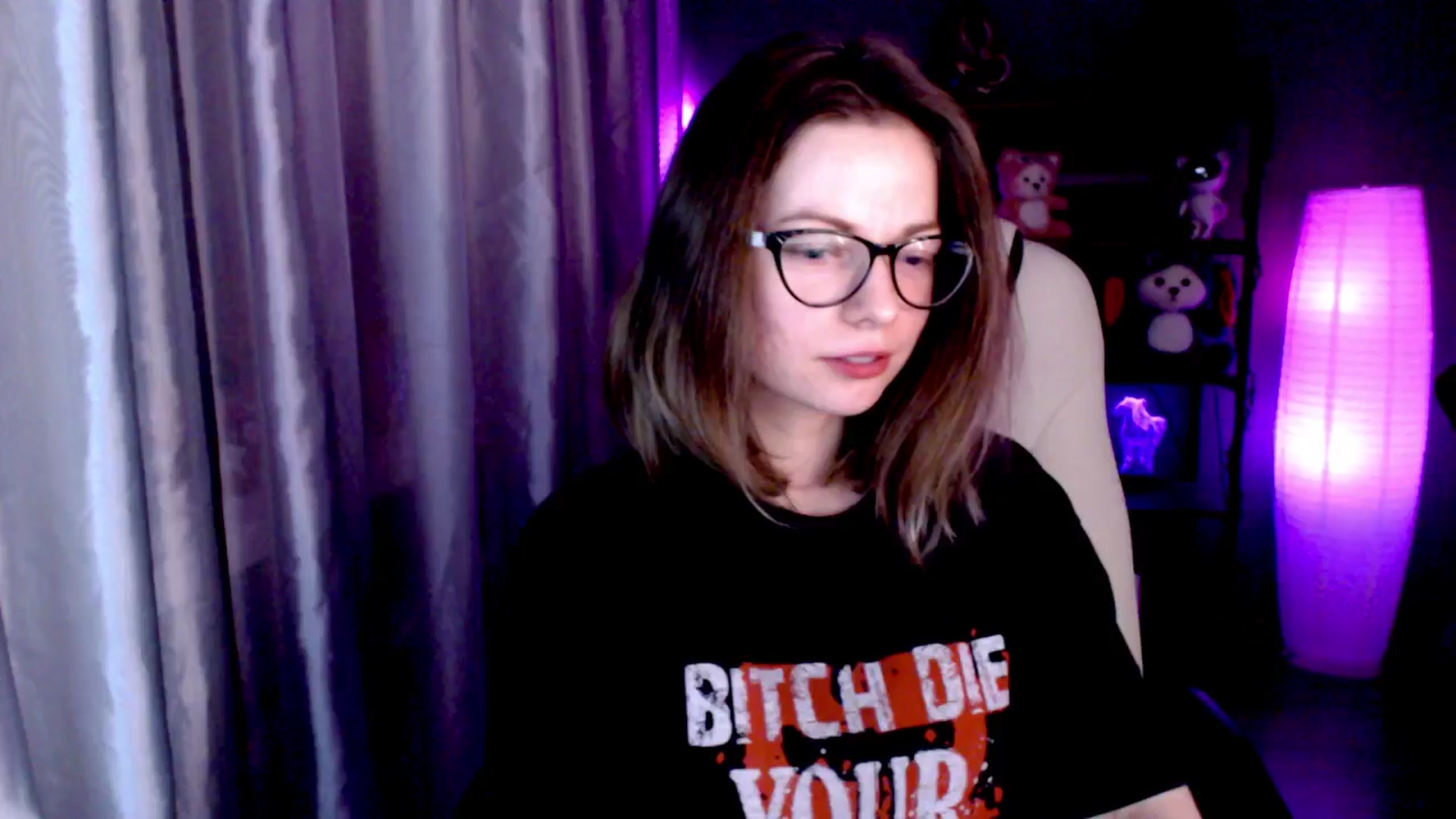 Gallery image thumbnail from MewTwo's myfreecams stream on, 11/19/2024, 21:44 image 18 of 20