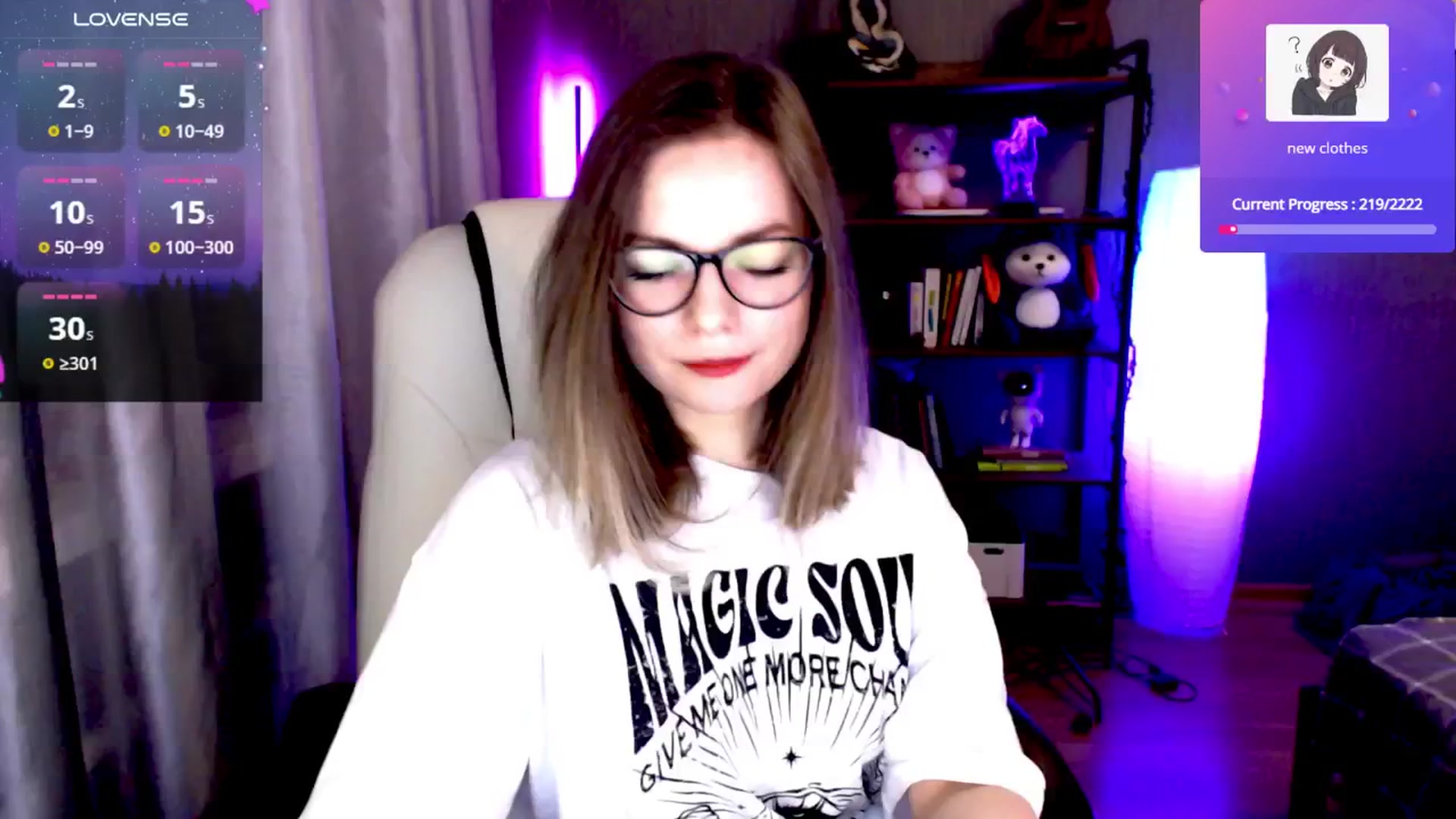 Gallery image thumbnail from MewTwo's myfreecams stream on, 12/16/2024, 01:44 image 6 of 20