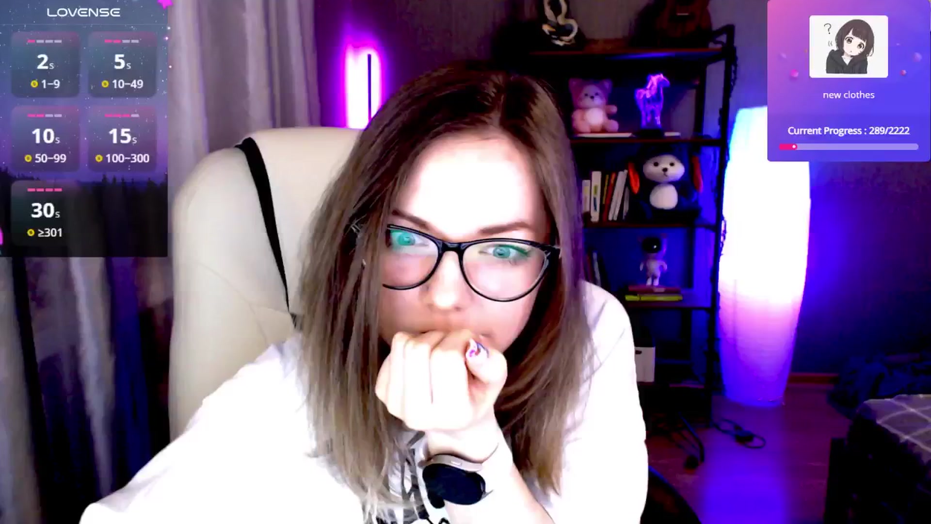 Gallery image thumbnail from MewTwo's myfreecams stream on, 12/16/2024, 01:44 image 14 of 20