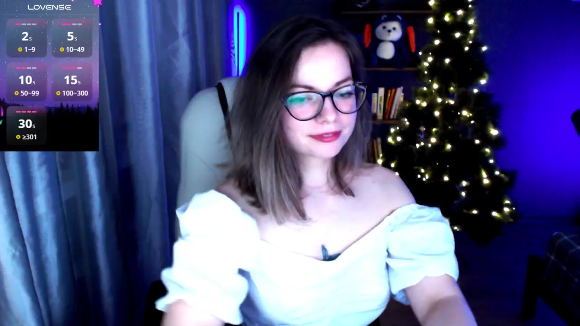 Gallery image thumbnail from MewTwo's myfreecams stream on, 12/31/2024, 24:06 image 11 of 20
