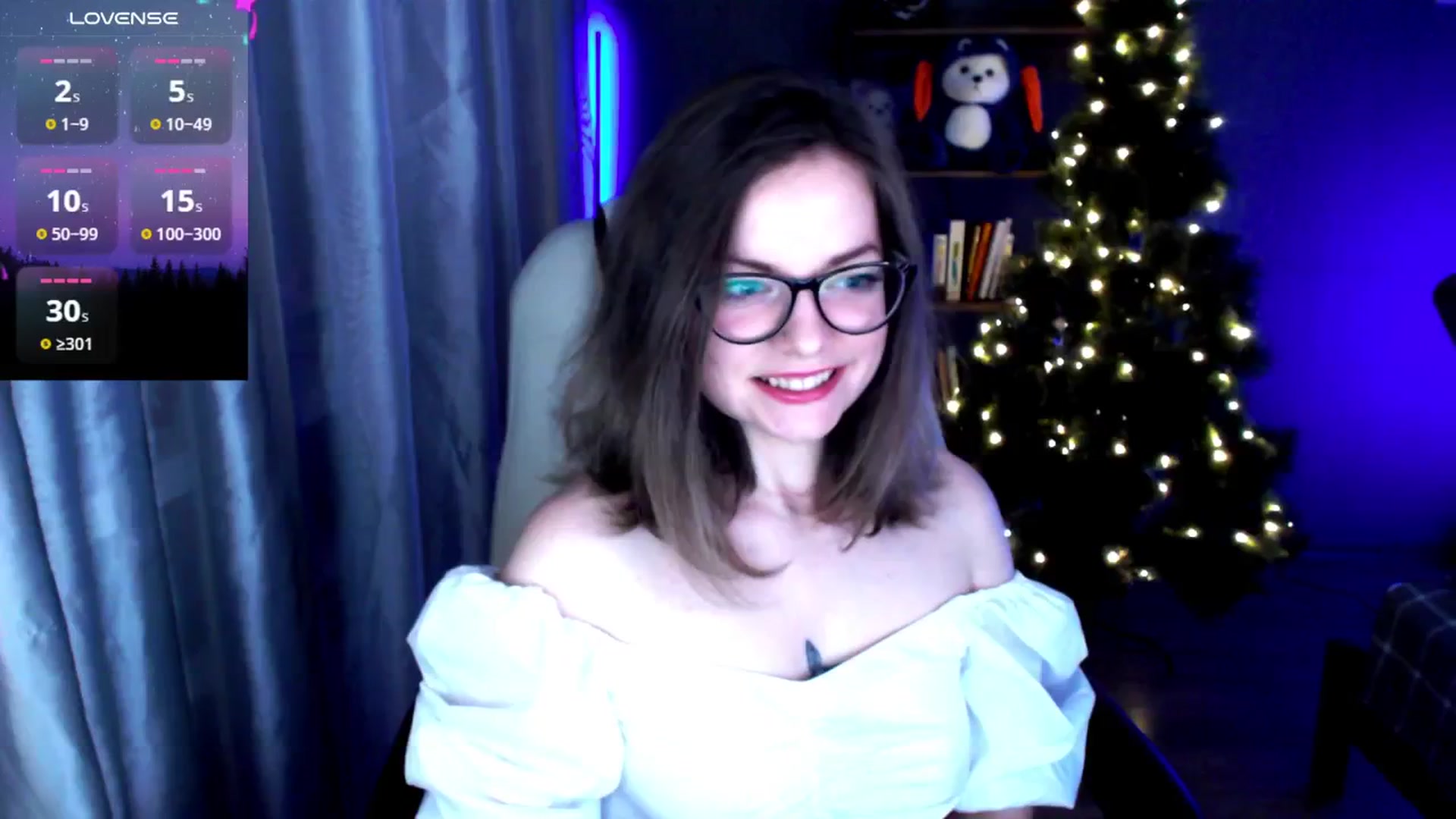 Gallery image thumbnail from MewTwo's myfreecams stream on, 12/31/2024, 24:06 image 10 of 20